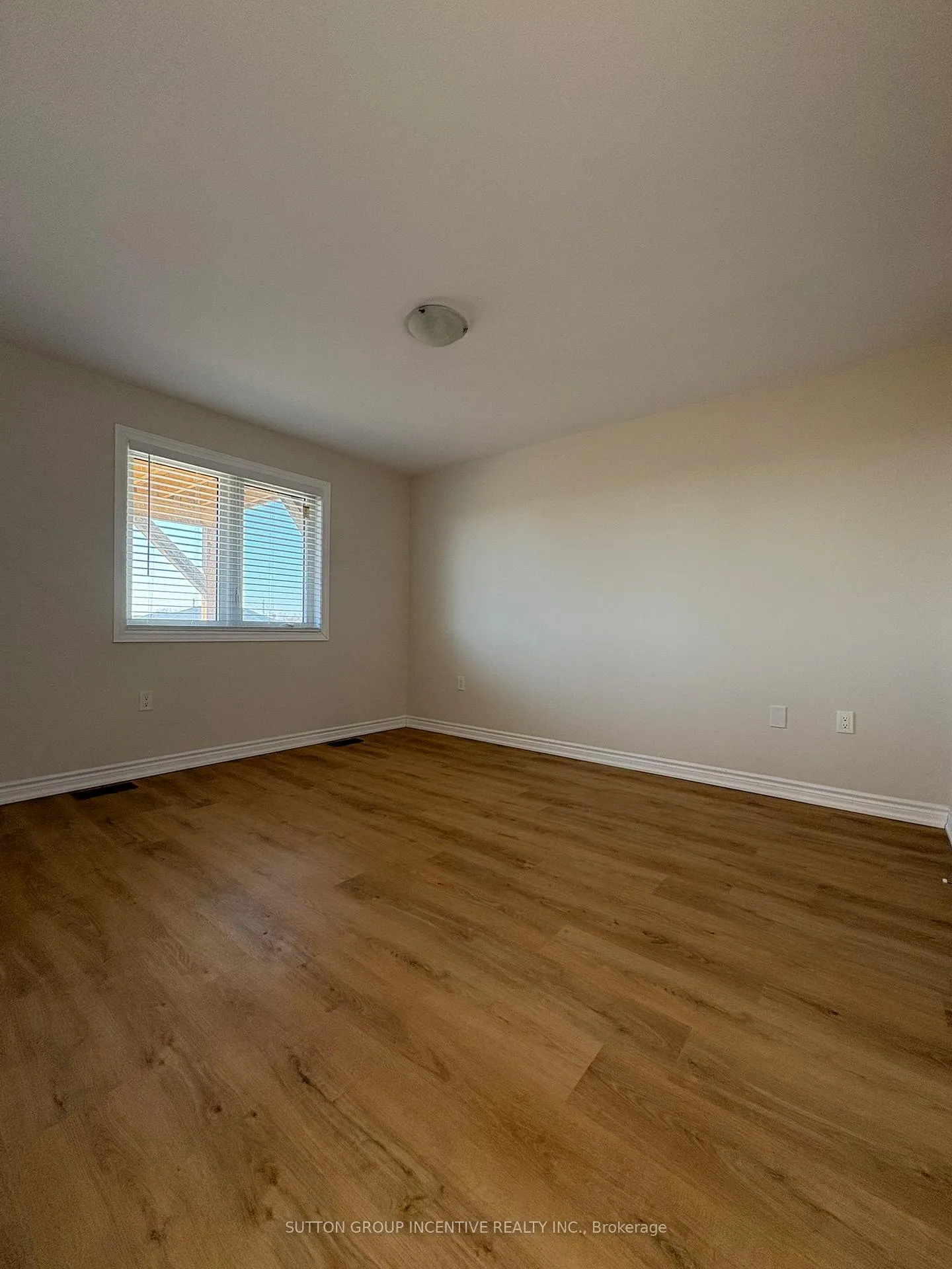 Photo 7 of Unit B, 1443 Benson Street, Innisfil, Alcona — HOMEH