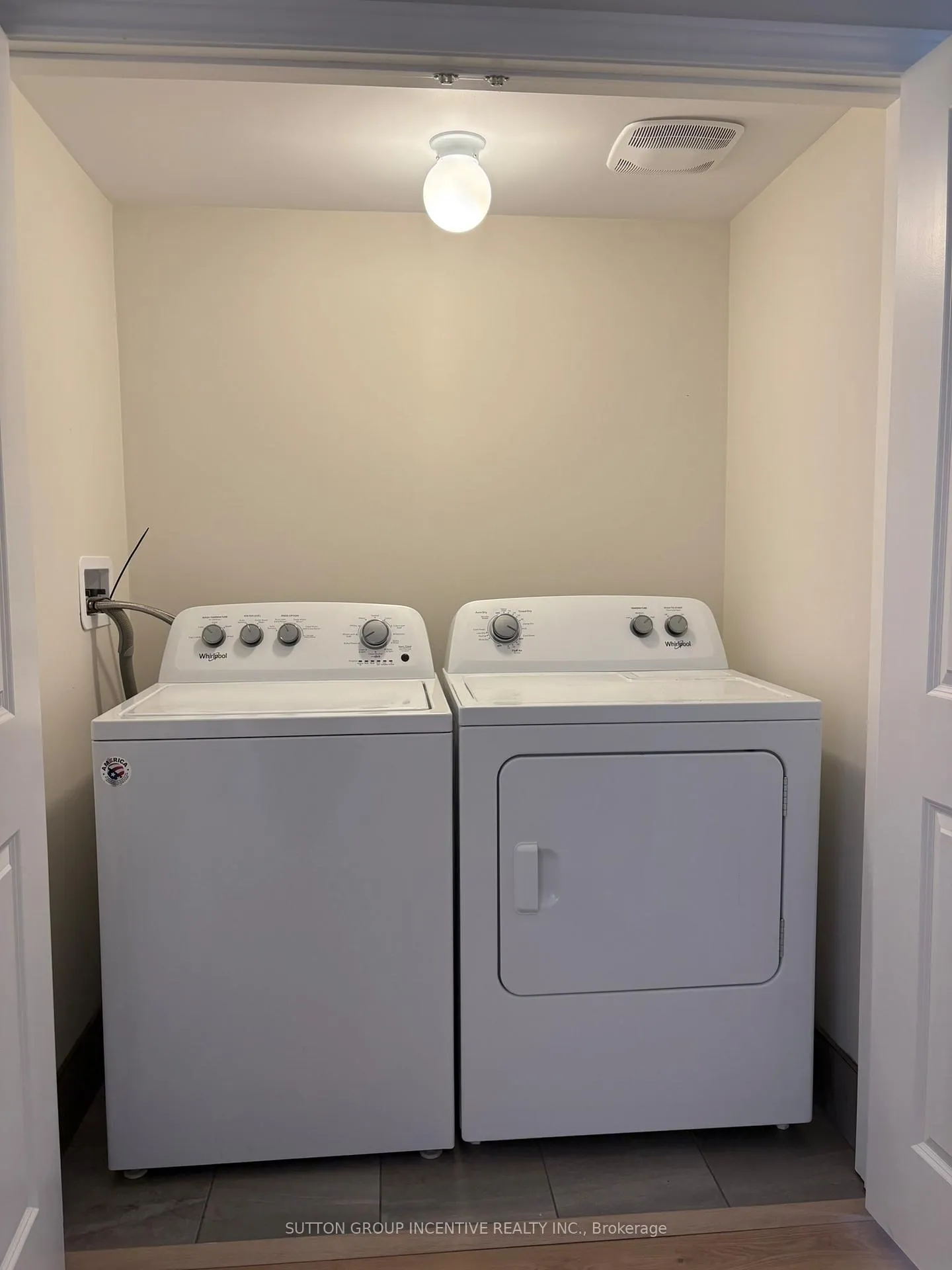 Photo 12 of Unit B, 1443 Benson Street, Innisfil, Alcona — HOMEH
