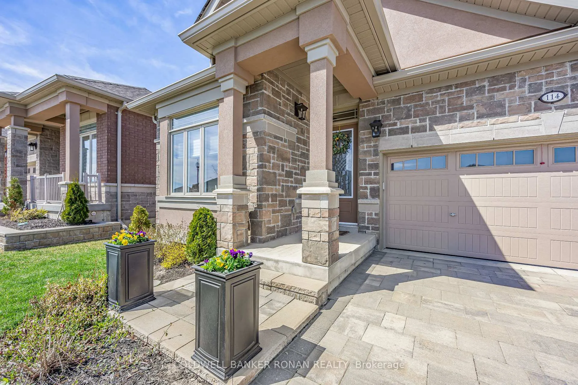 Photo 2 of 114 Summerhill Drive, New Tecumseth, Alliston — HOMEH