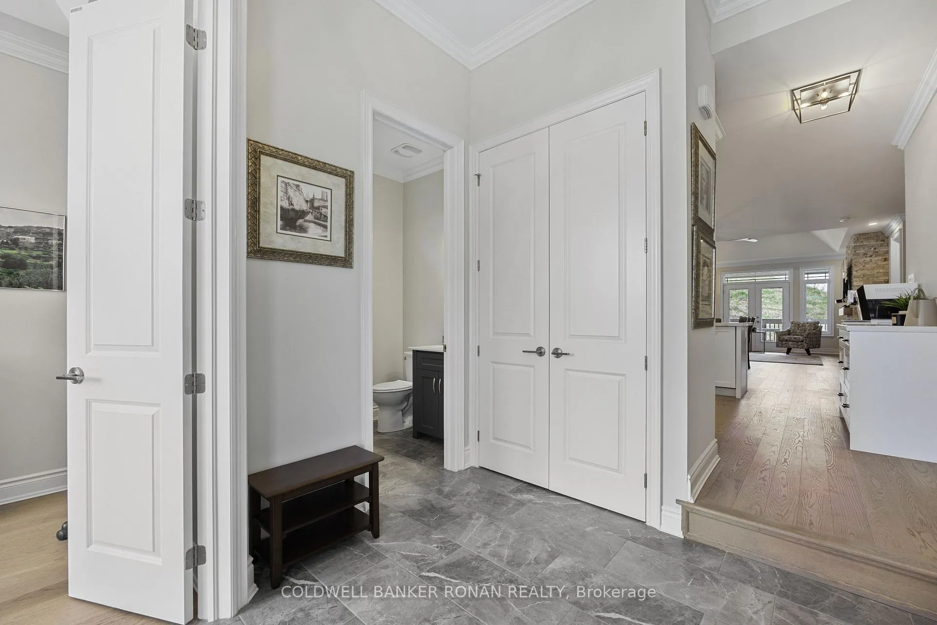 Photo 4 of 114 Summerhill Drive, New Tecumseth, Alliston — HOMEH