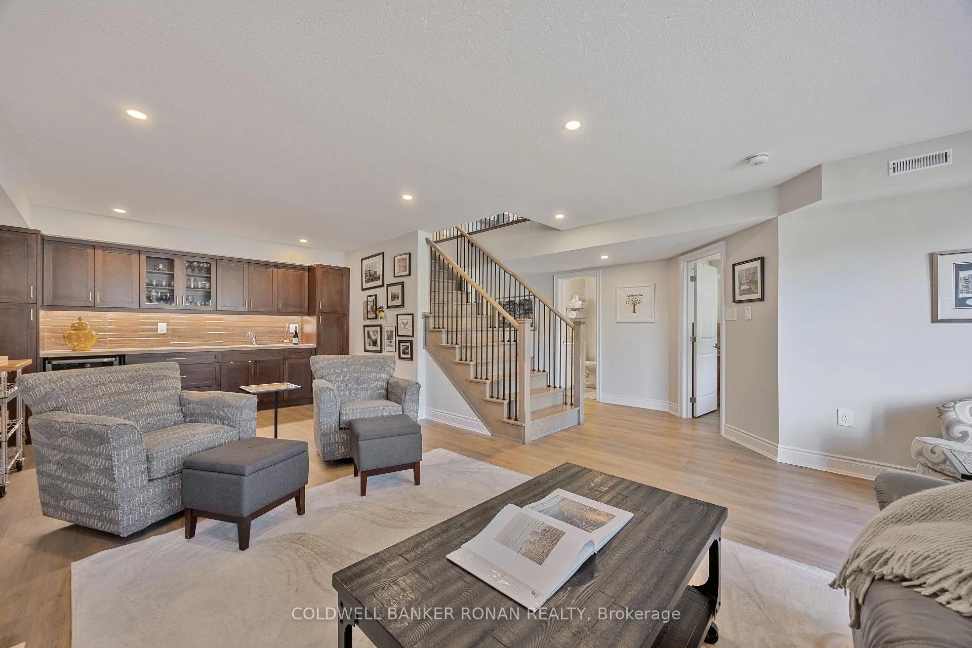 Photo 28 of 114 Summerhill Drive, New Tecumseth, Alliston — HOMEH