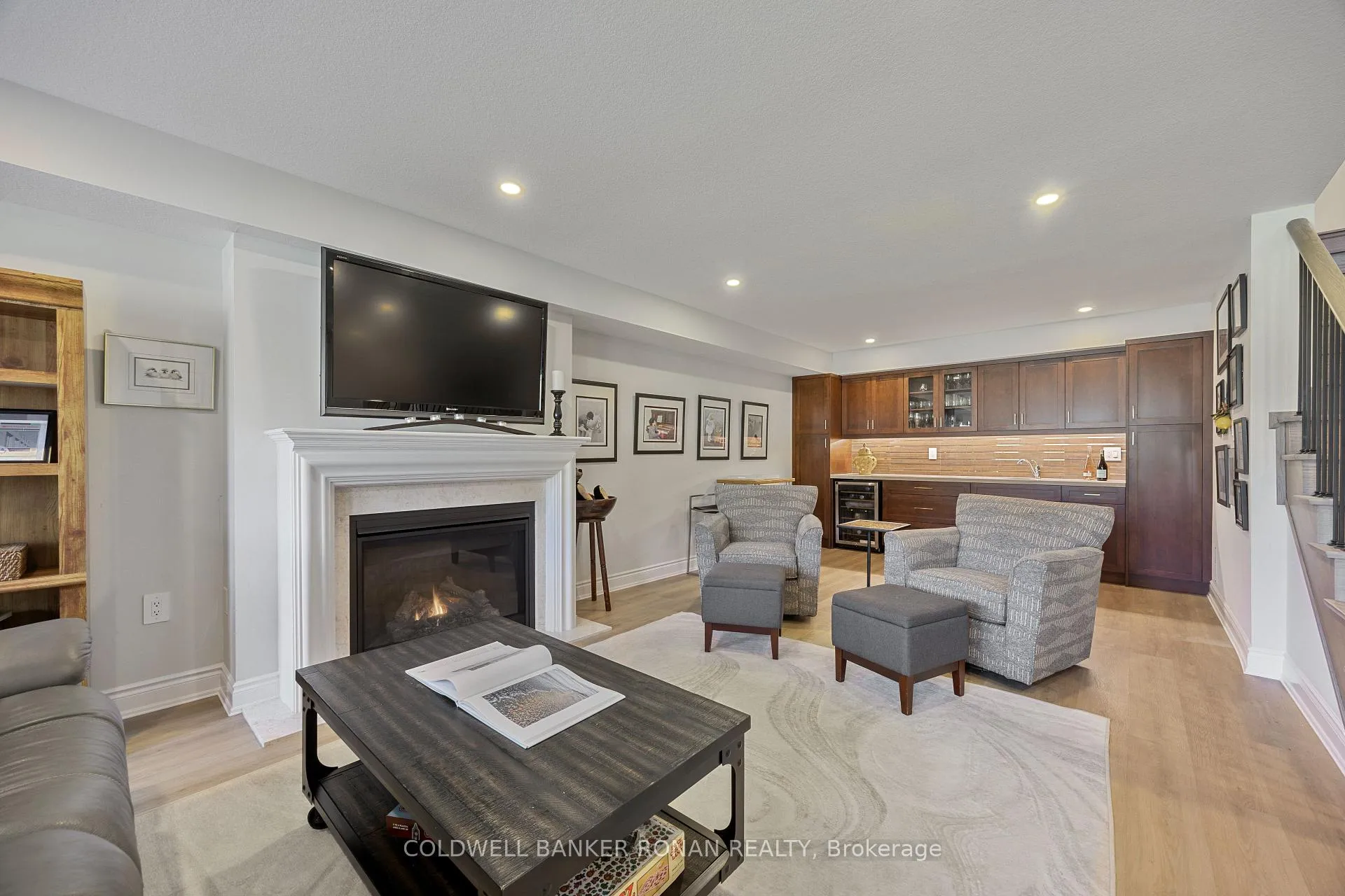 Photo 31 of 114 Summerhill Drive, New Tecumseth, Alliston — HOMEH