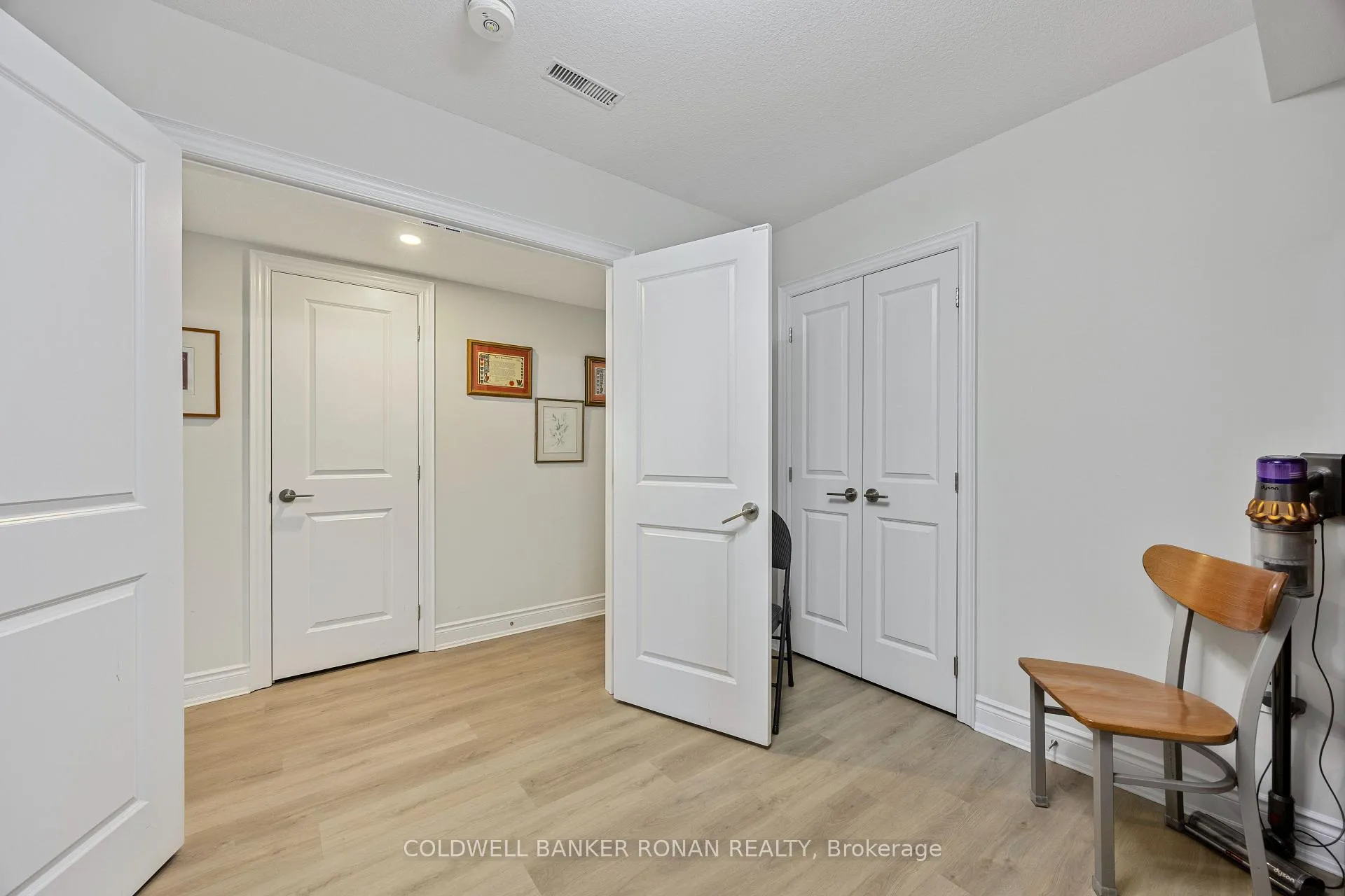 Photo 35 of 114 Summerhill Drive, New Tecumseth, Alliston — HOMEH