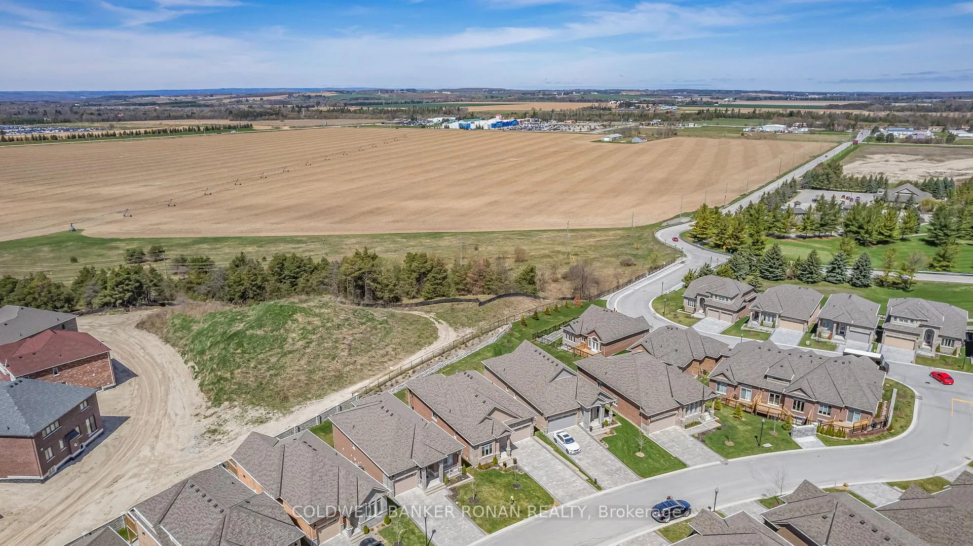 Photo 44 of 114 Summerhill Drive, New Tecumseth, Alliston — HOMEH