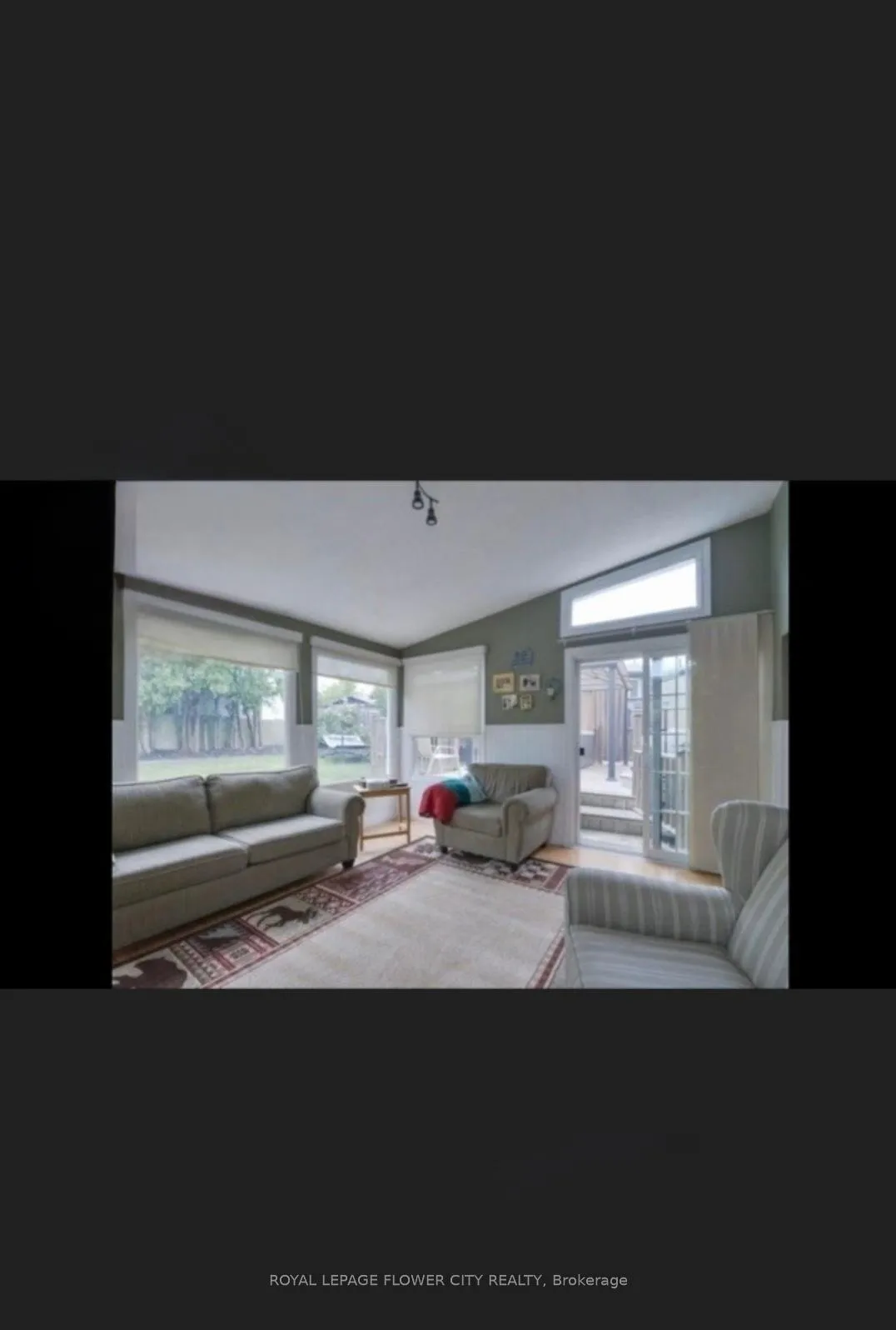 Photo 3 of 3 Devlin Place, Brampton, Southgate — HOMEH
