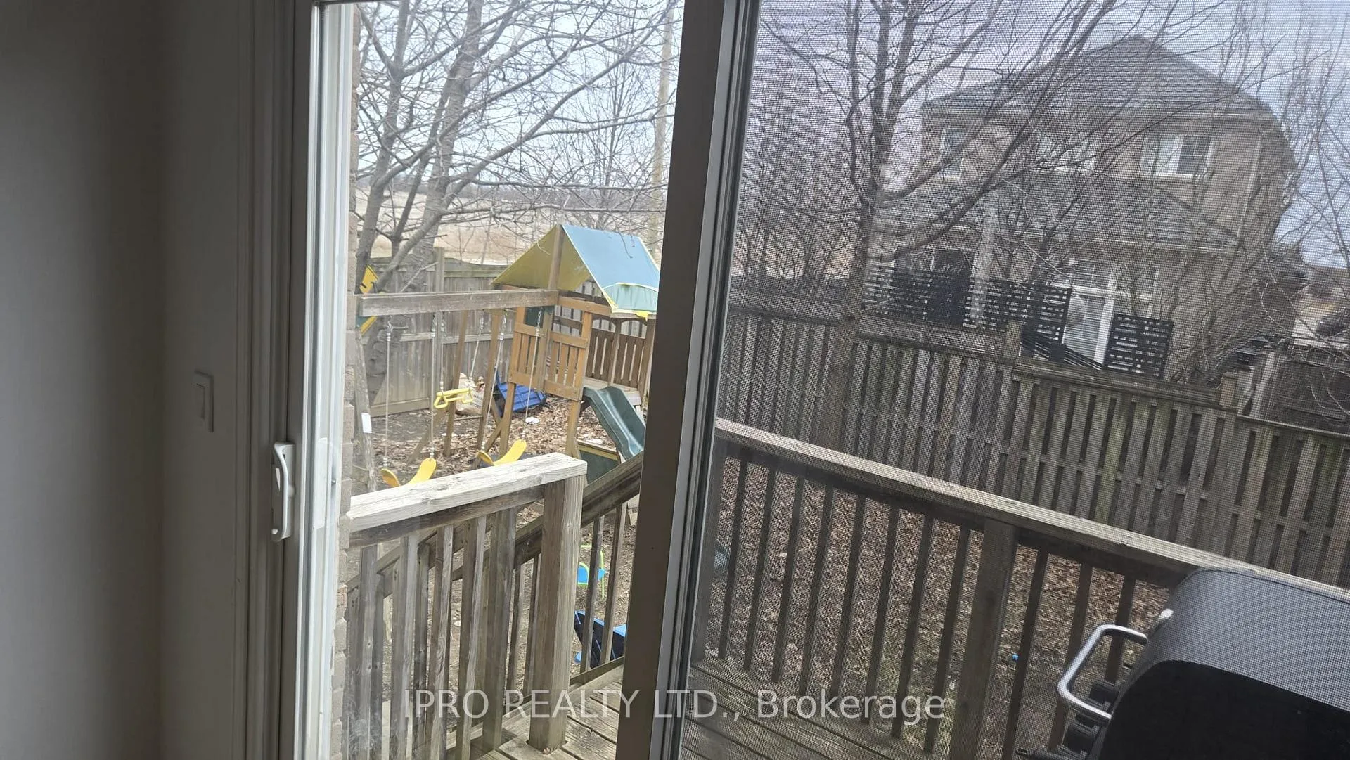 Photo 6 of 41 Laughlin Hill Crescent, Ajax, Central East — HOMEH