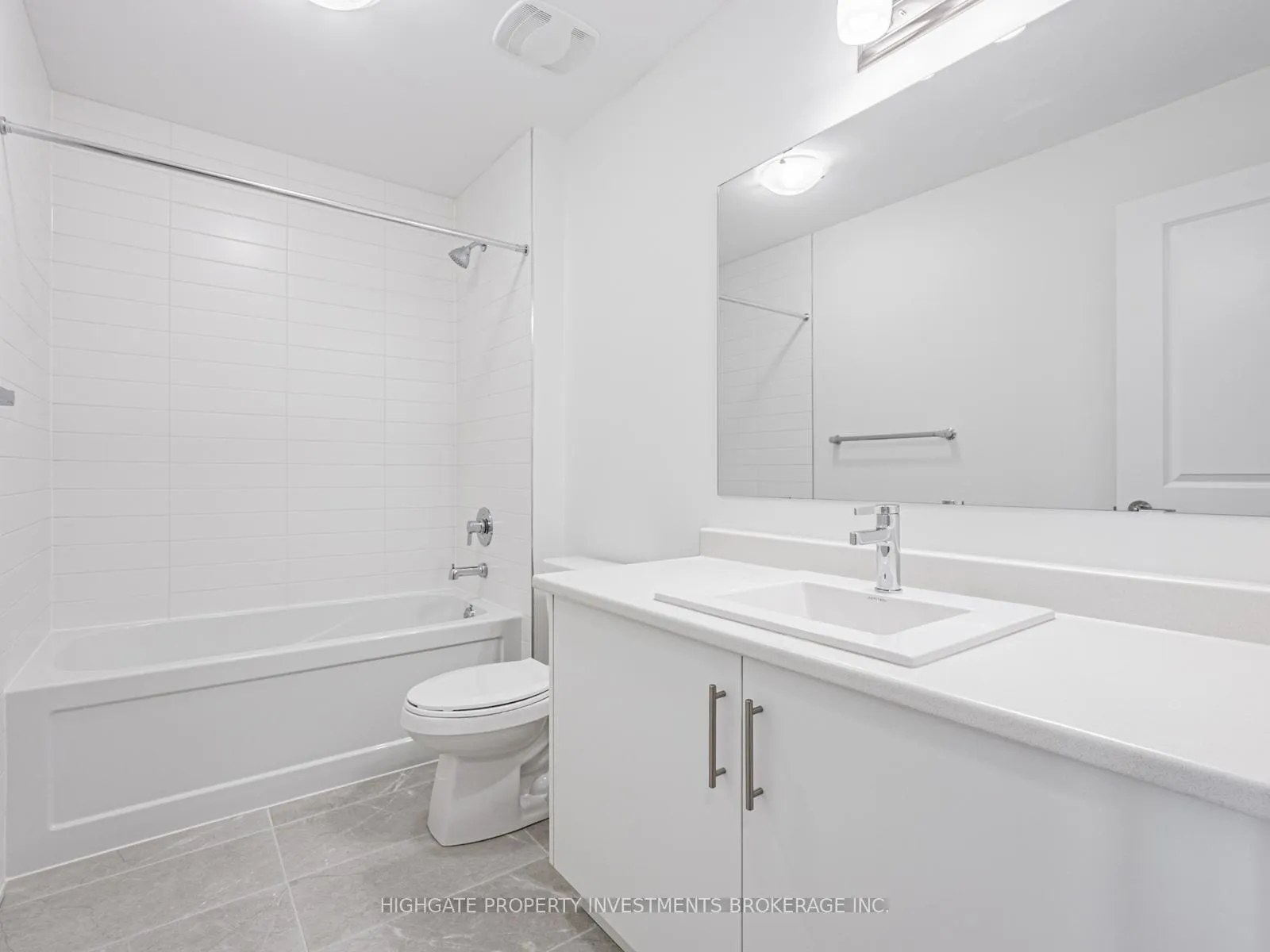 Photo 18 of 71 Reigate Avenue, Whitby, Williamsburg — HOMEH