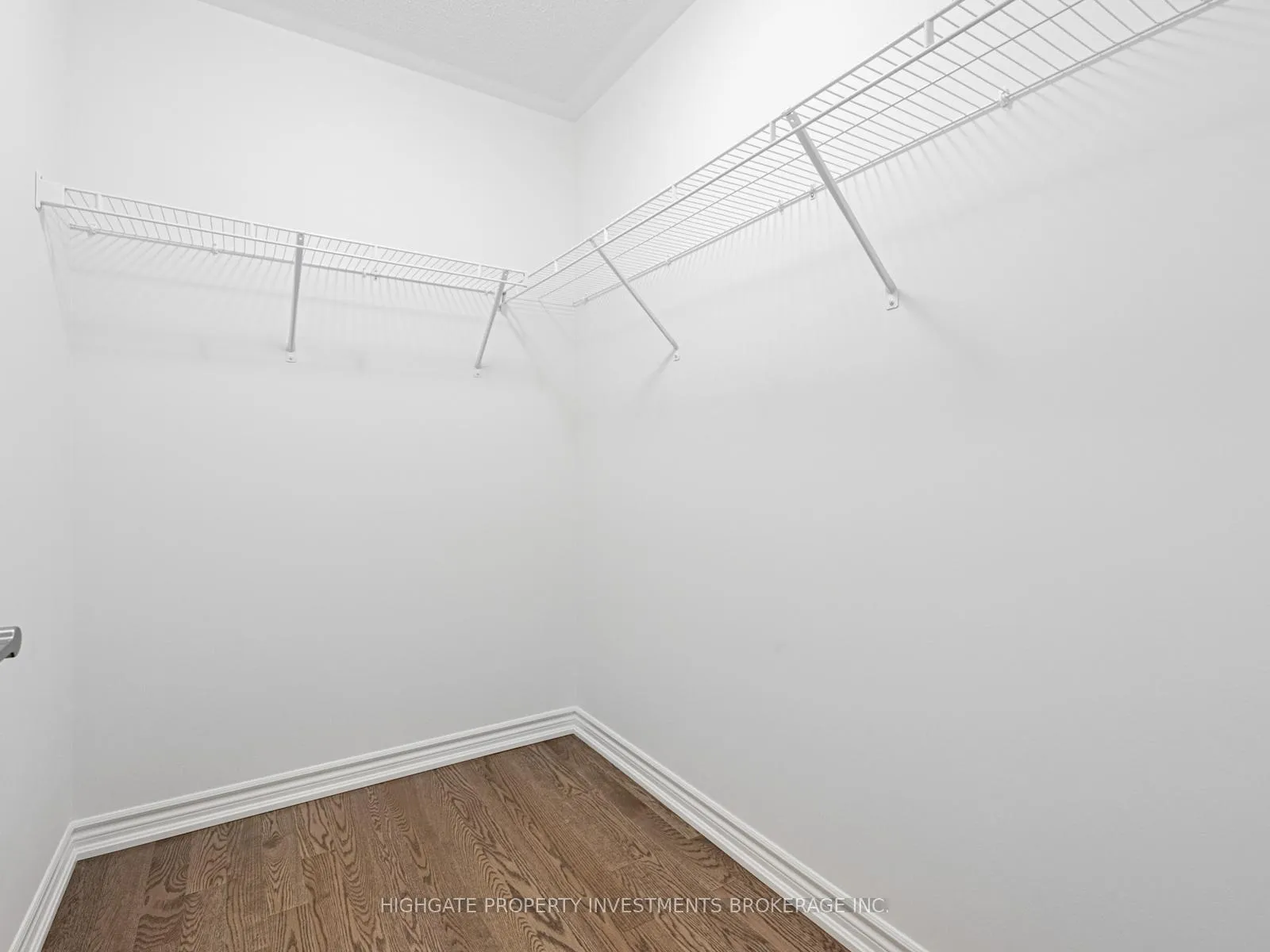 Photo 20 of 71 Reigate Avenue, Whitby, Williamsburg — HOMEH