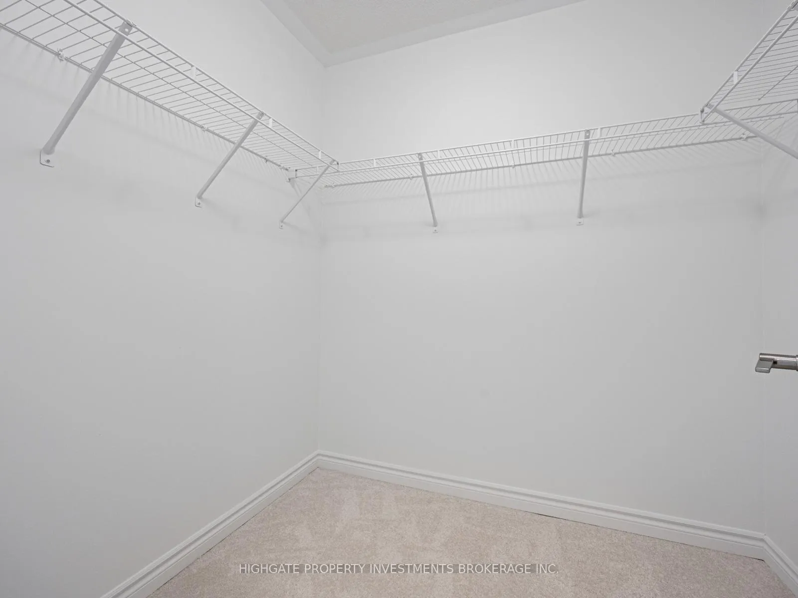 Photo 22 of 71 Reigate Avenue, Whitby, Williamsburg — HOMEH