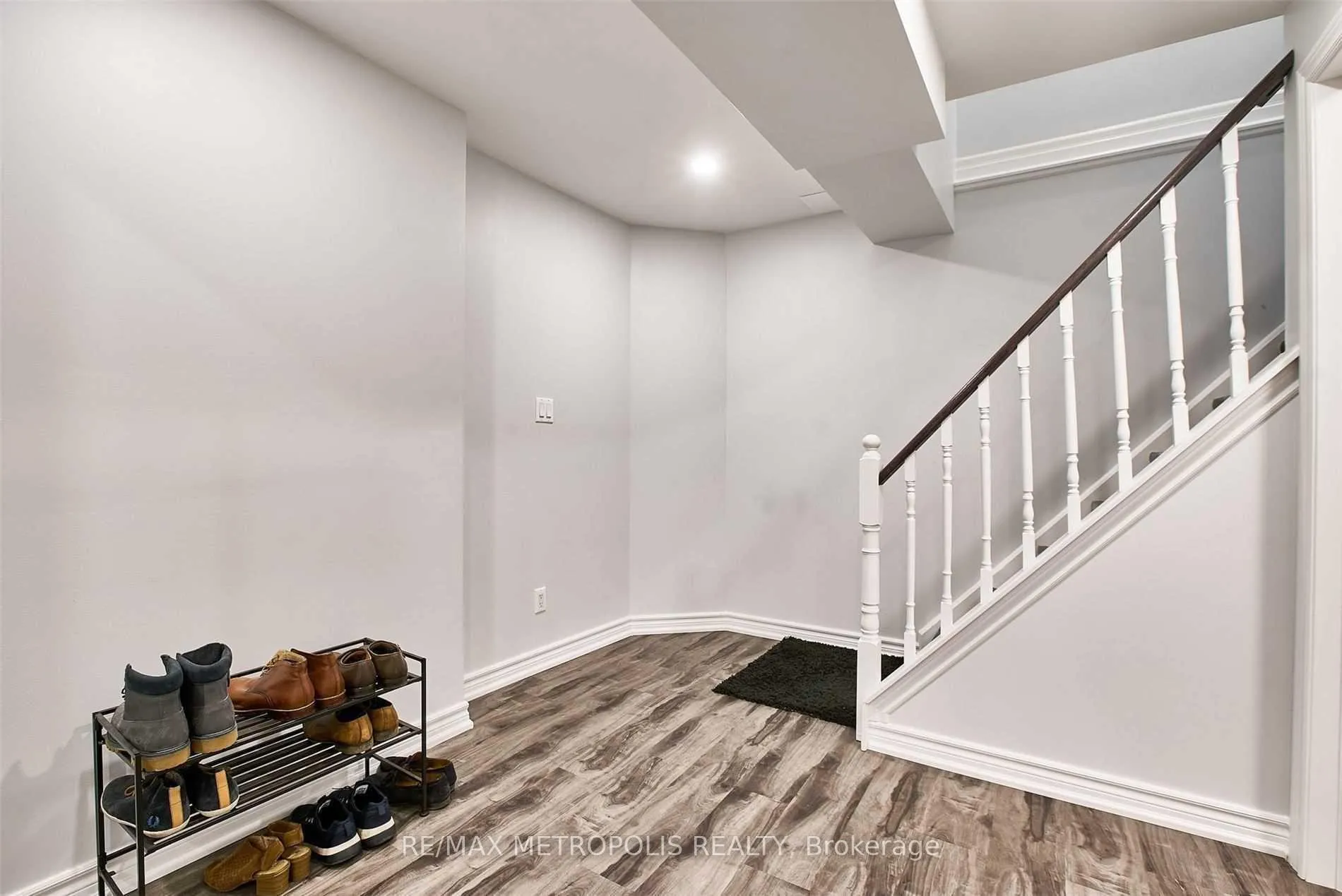 Photo 2 of Unit Bsmt, 42 Reed Drive, Ajax, Central — HOMEH