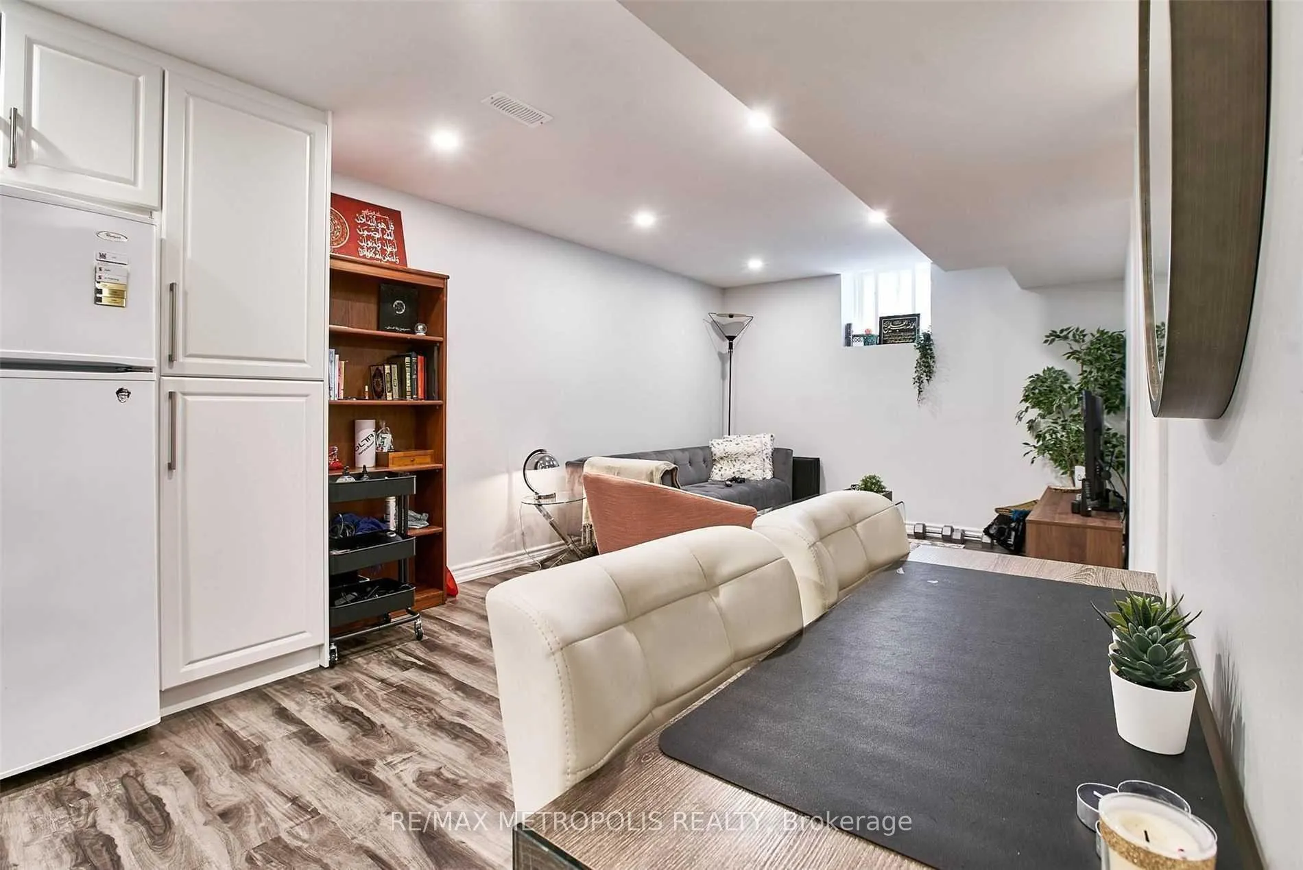Photo 3 of Unit Bsmt, 42 Reed Drive, Ajax, Central — HOMEH
