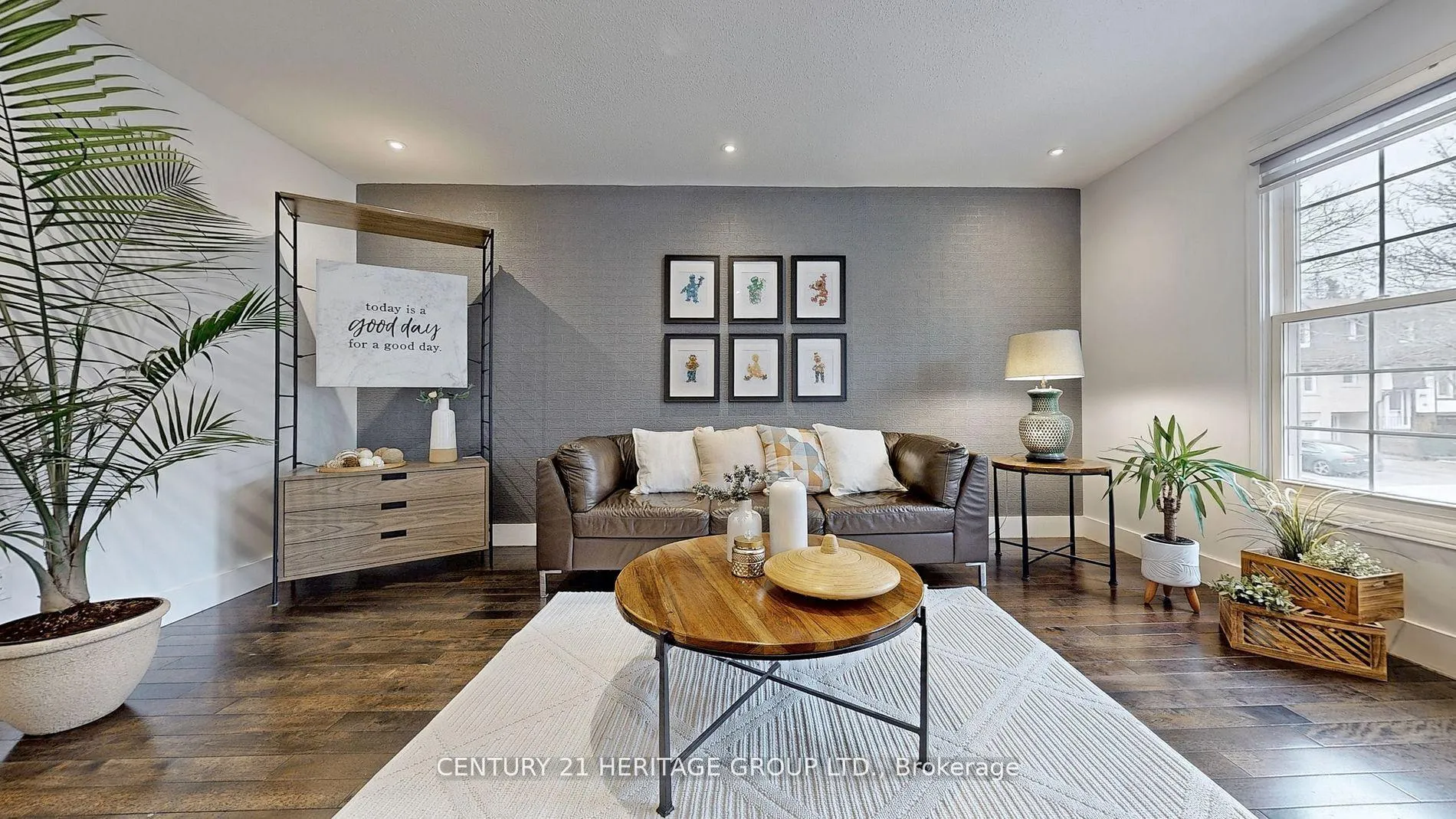 Photo 5 of 33 Bramble Way, Markham, Markham Village — HOMEH