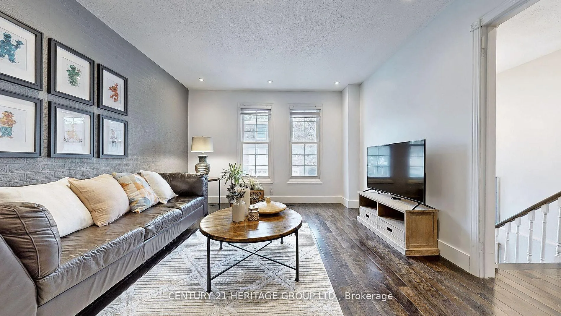 Photo 7 of 33 Bramble Way, Markham, Markham Village — HOMEH