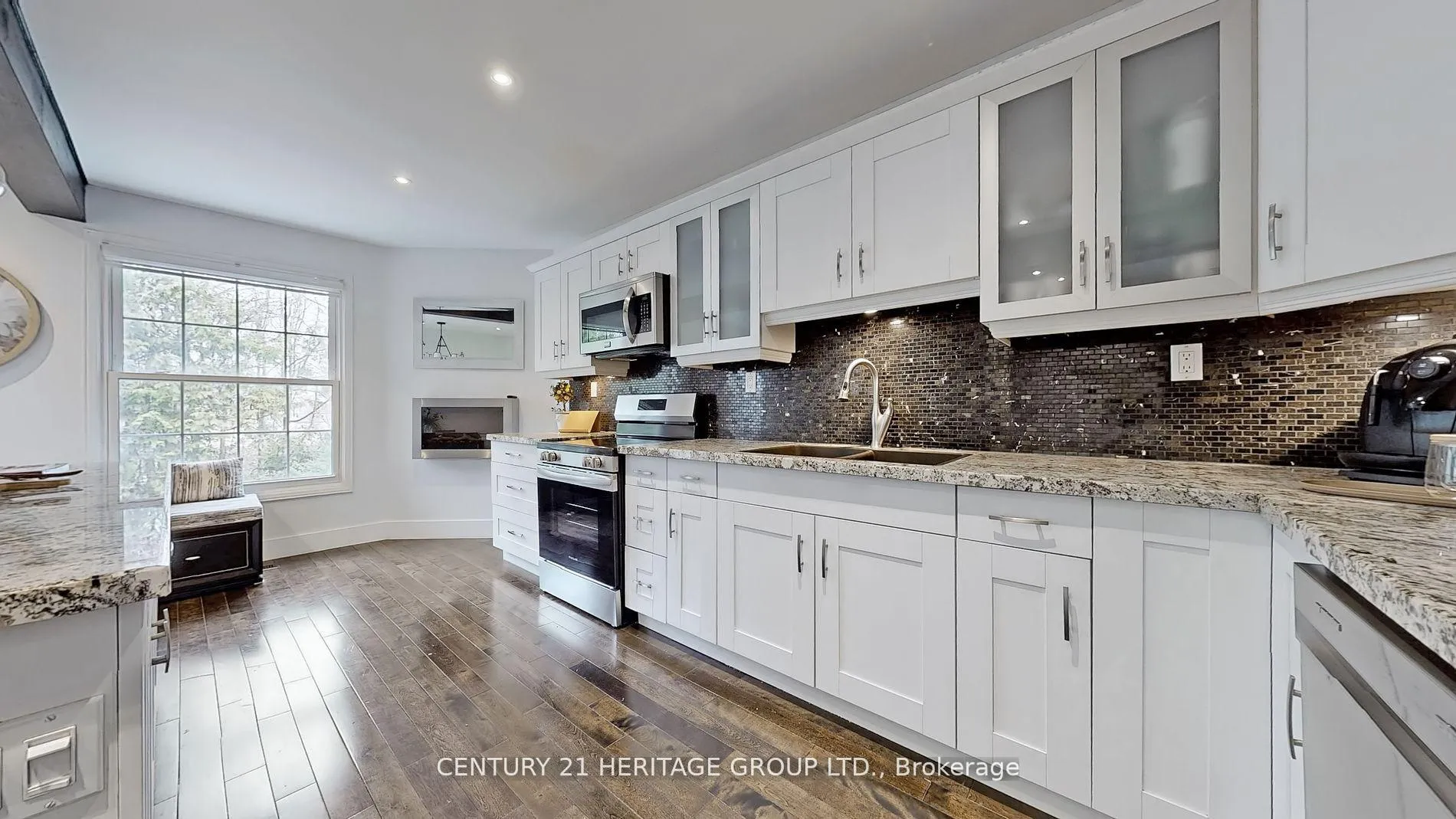 Photo 11 of 33 Bramble Way, Markham, Markham Village — HOMEH