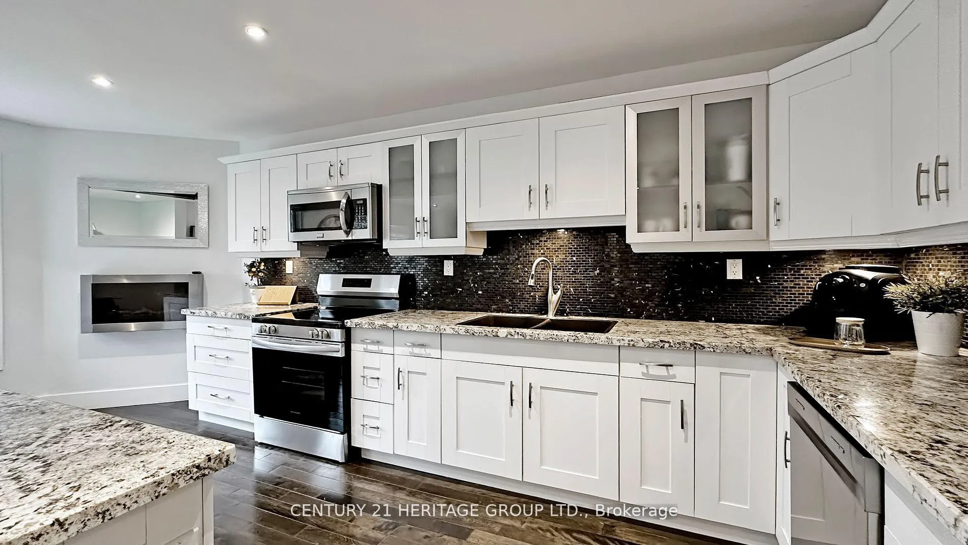 Photo 16 of 33 Bramble Way, Markham, Markham Village — HOMEH