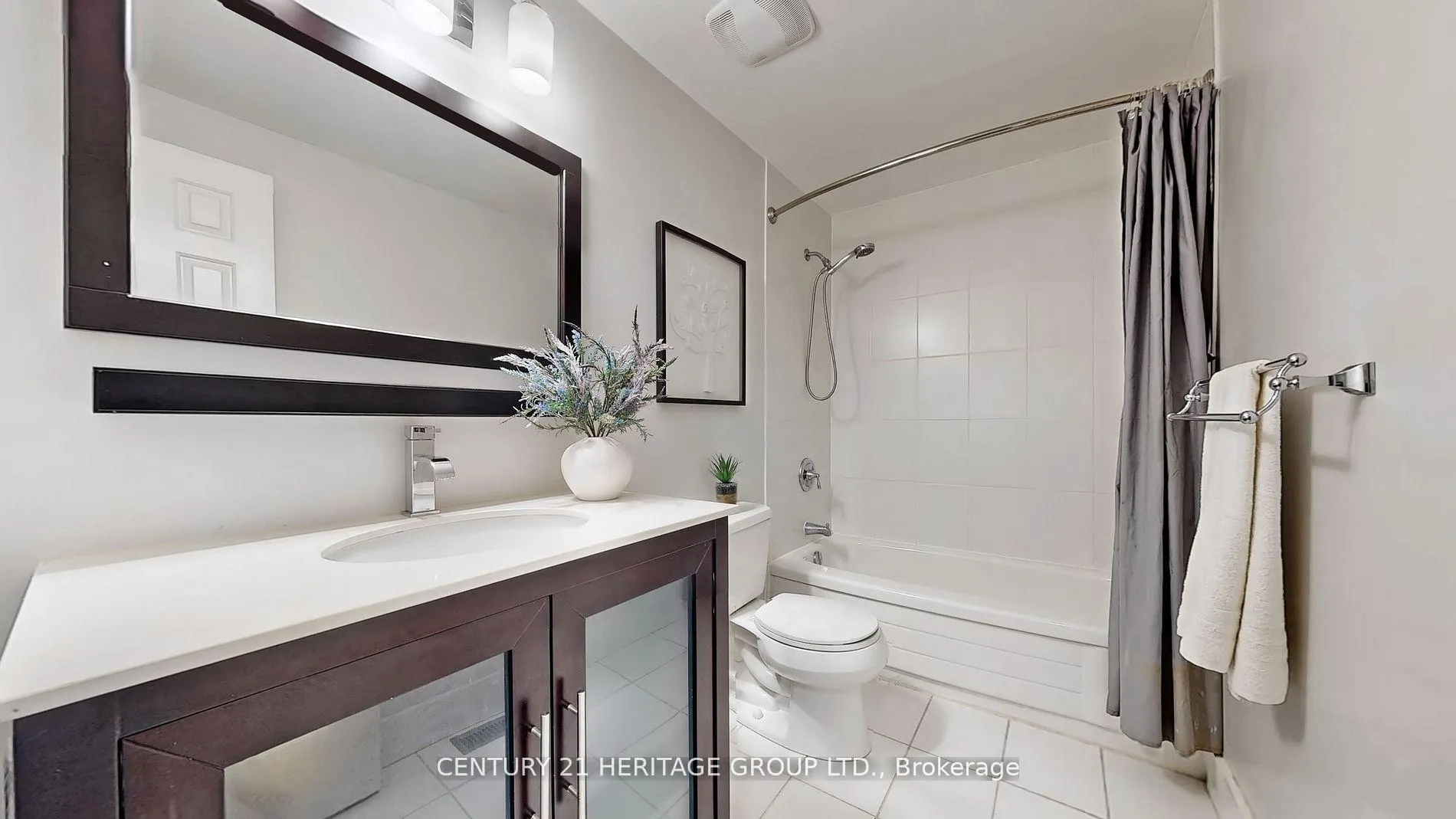 Photo 34 of 33 Bramble Way, Markham, Markham Village — HOMEH