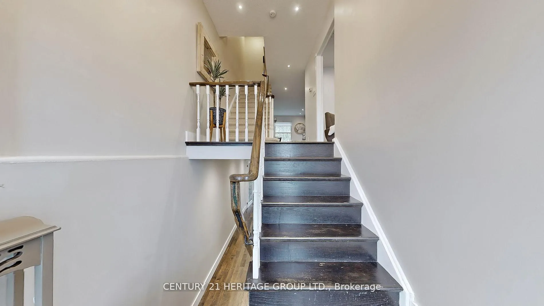 Photo 37 of 33 Bramble Way, Markham, Markham Village — HOMEH