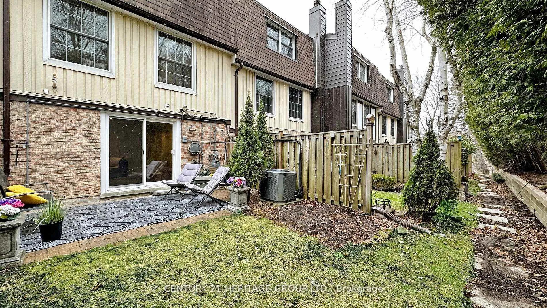Photo 47 of 33 Bramble Way, Markham, Markham Village — HOMEH