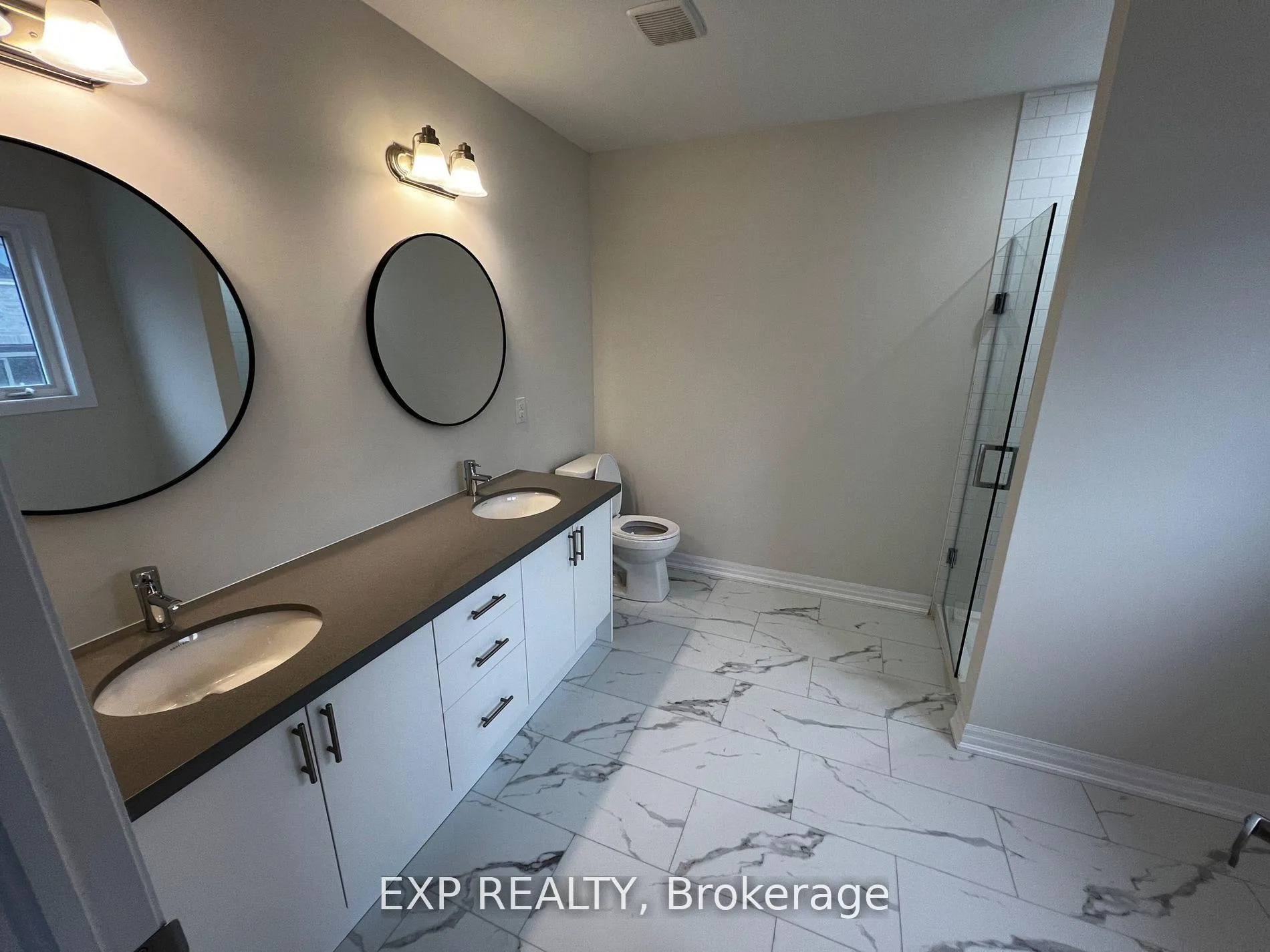Photo 10 of 162 Flood Avenue, Clarington, Newcastle — HOMEH