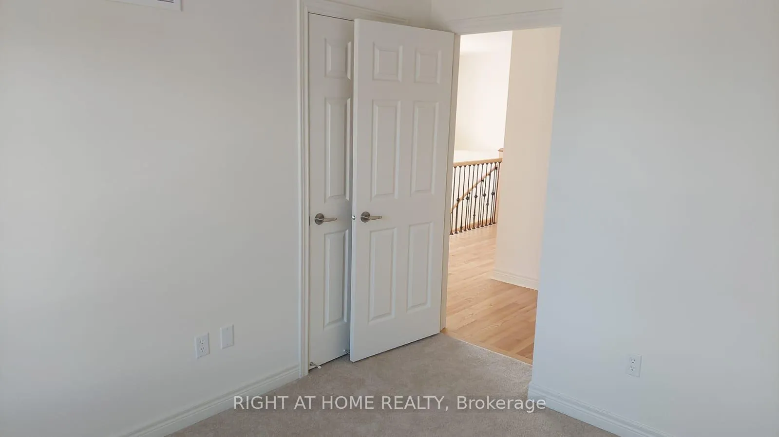 Photo 9 of 655 Krawchuck Crescent, Oshawa, Eastdale — HOMEH