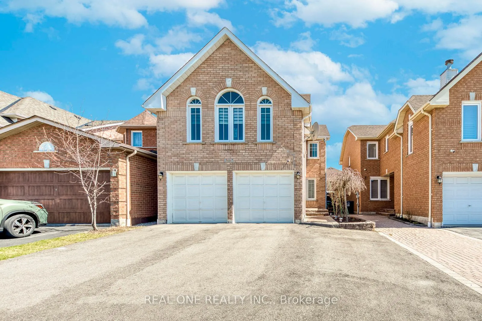 Front of 826 Winterton Way
