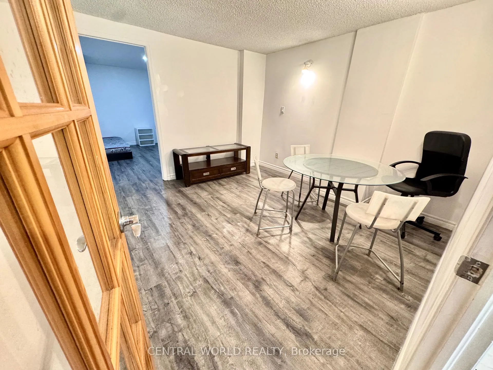 Photo 2 of Unit BASEMENT, 31 Ivan Daniels Drive, Markham, Middlefield — HOMEH