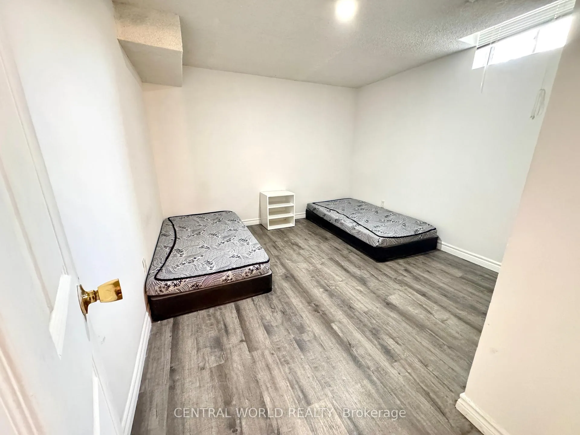 Photo 3 of Unit BASEMENT, 31 Ivan Daniels Drive, Markham, Middlefield — HOMEH