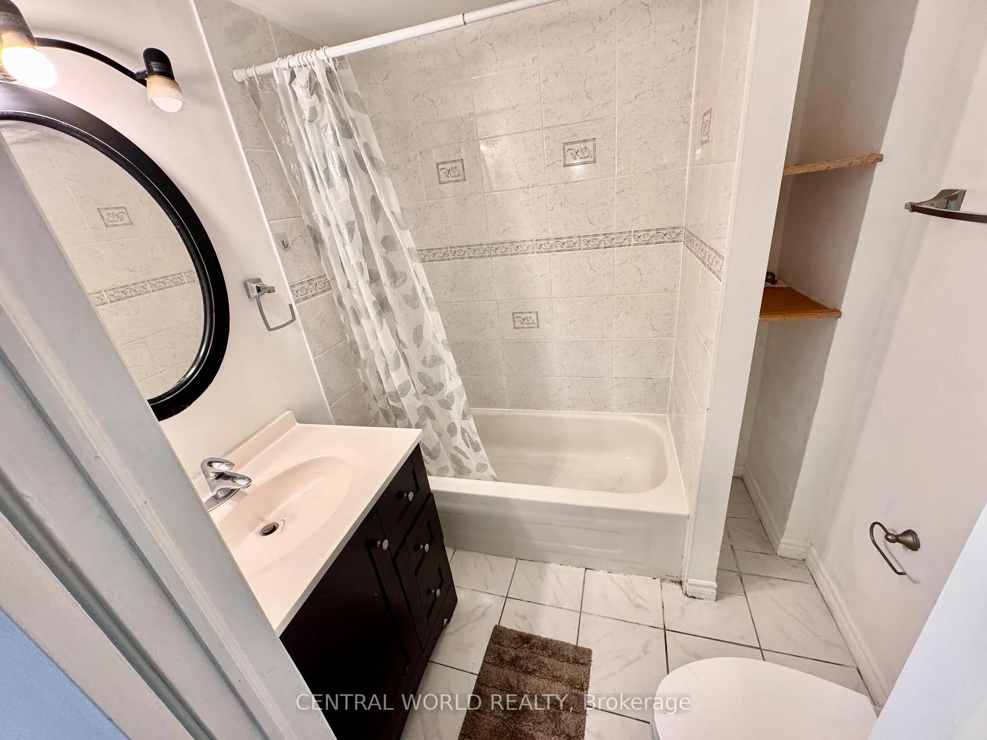 Photo 7 of Unit BASEMENT, 31 Ivan Daniels Drive, Markham, Middlefield — HOMEH