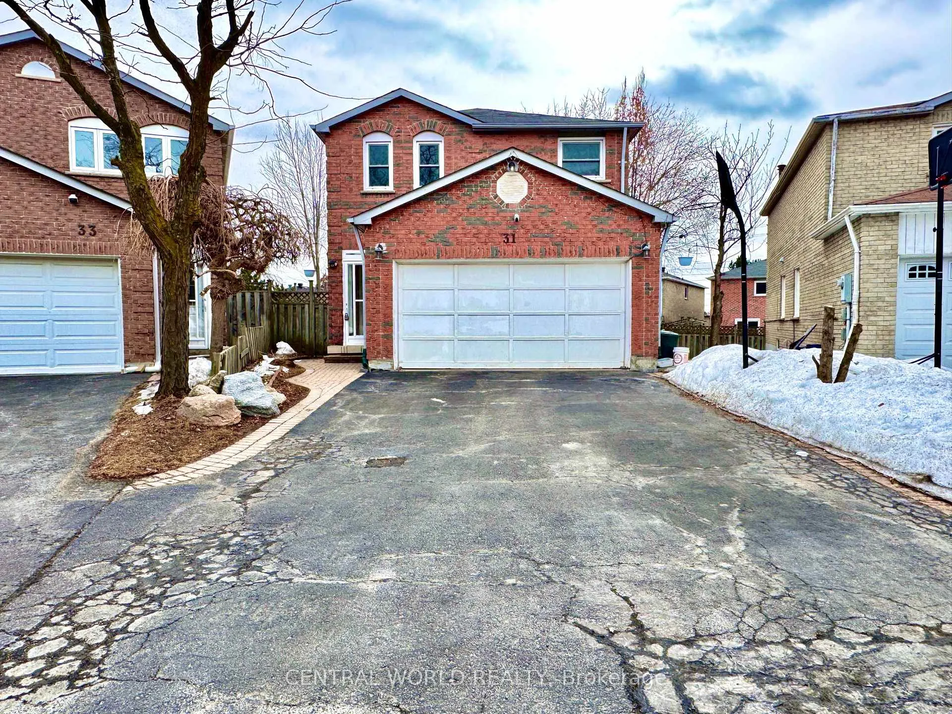 Photo 10 of Unit BASEMENT, 31 Ivan Daniels Drive, Markham, Middlefield — HOMEH