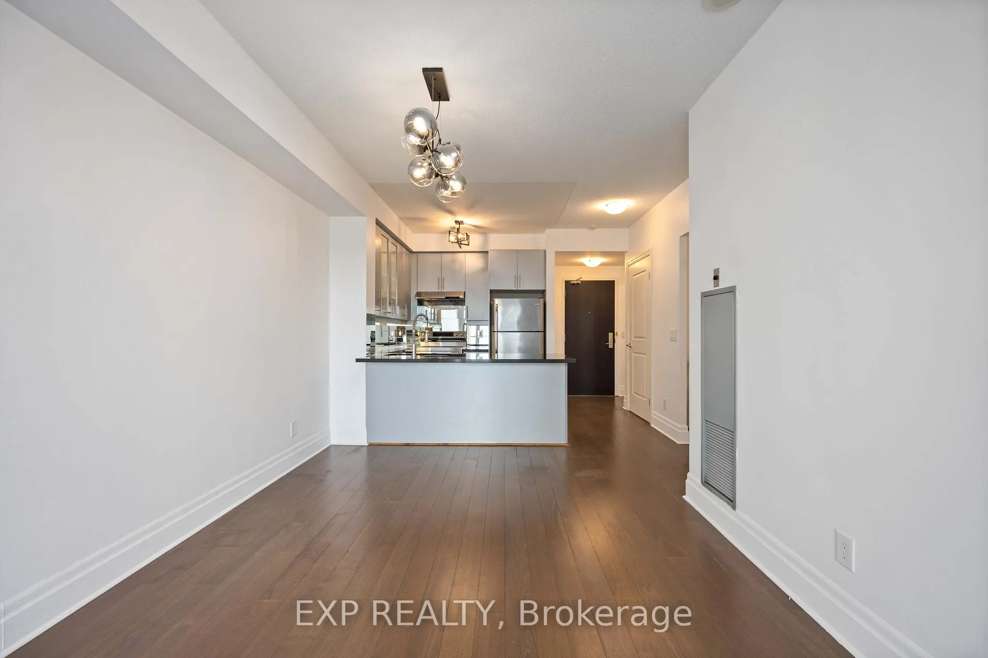 Photo 11 of Unit 616, 131 Upper Duke Crescent, Markham, Unionville — HOMEH