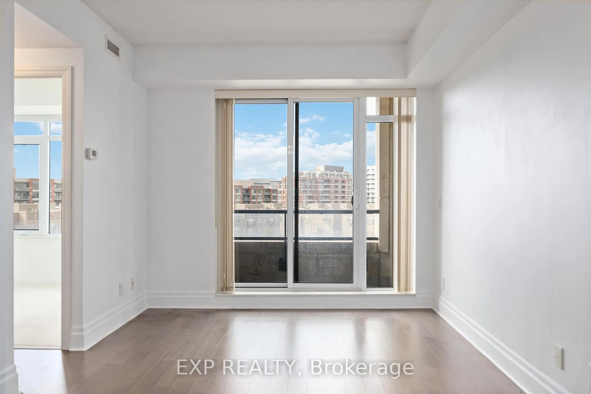 Photo 14 of Unit 616, 131 Upper Duke Crescent, Markham, Unionville — HOMEH