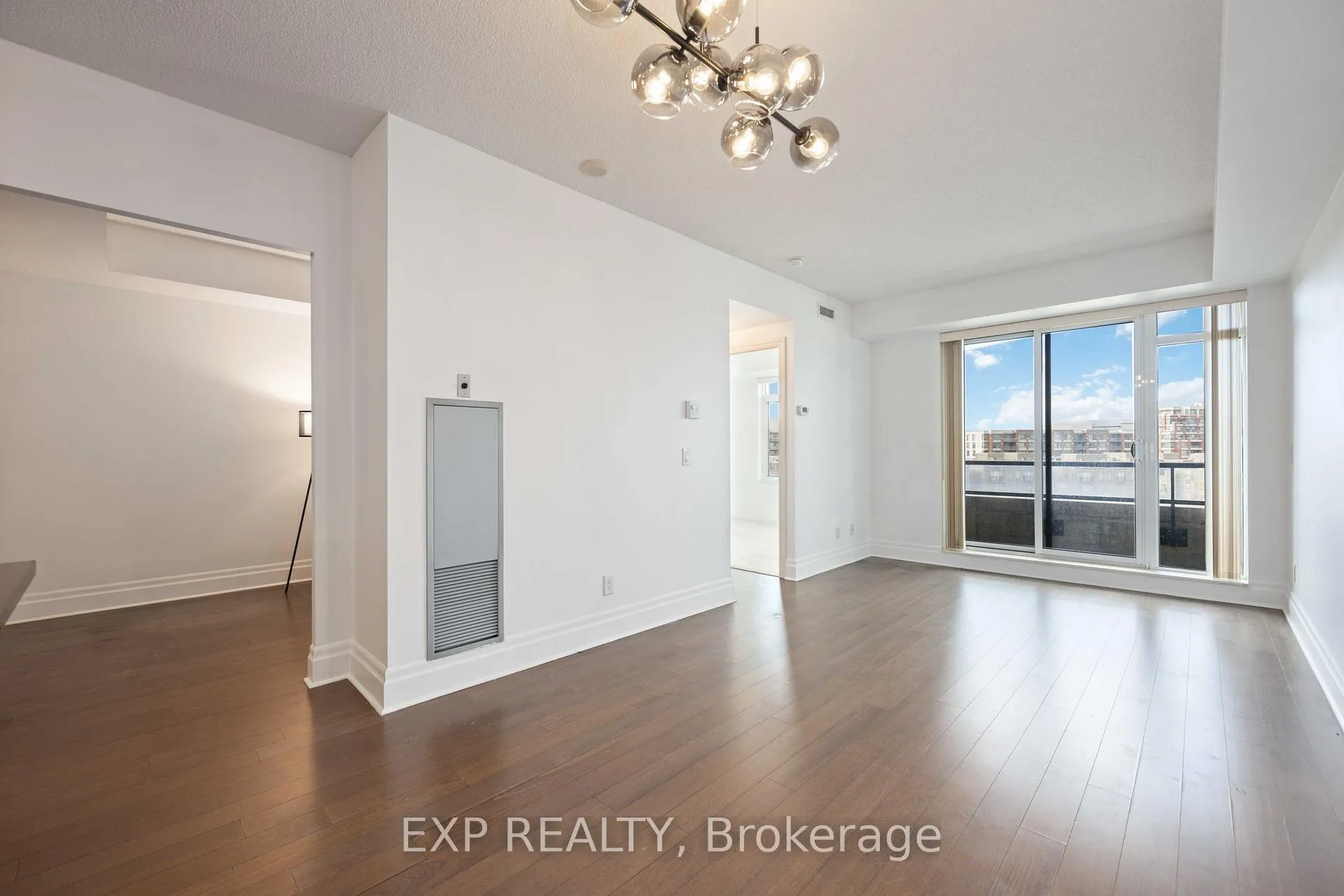 Photo 17 of Unit 616, 131 Upper Duke Crescent, Markham, Unionville — HOMEH