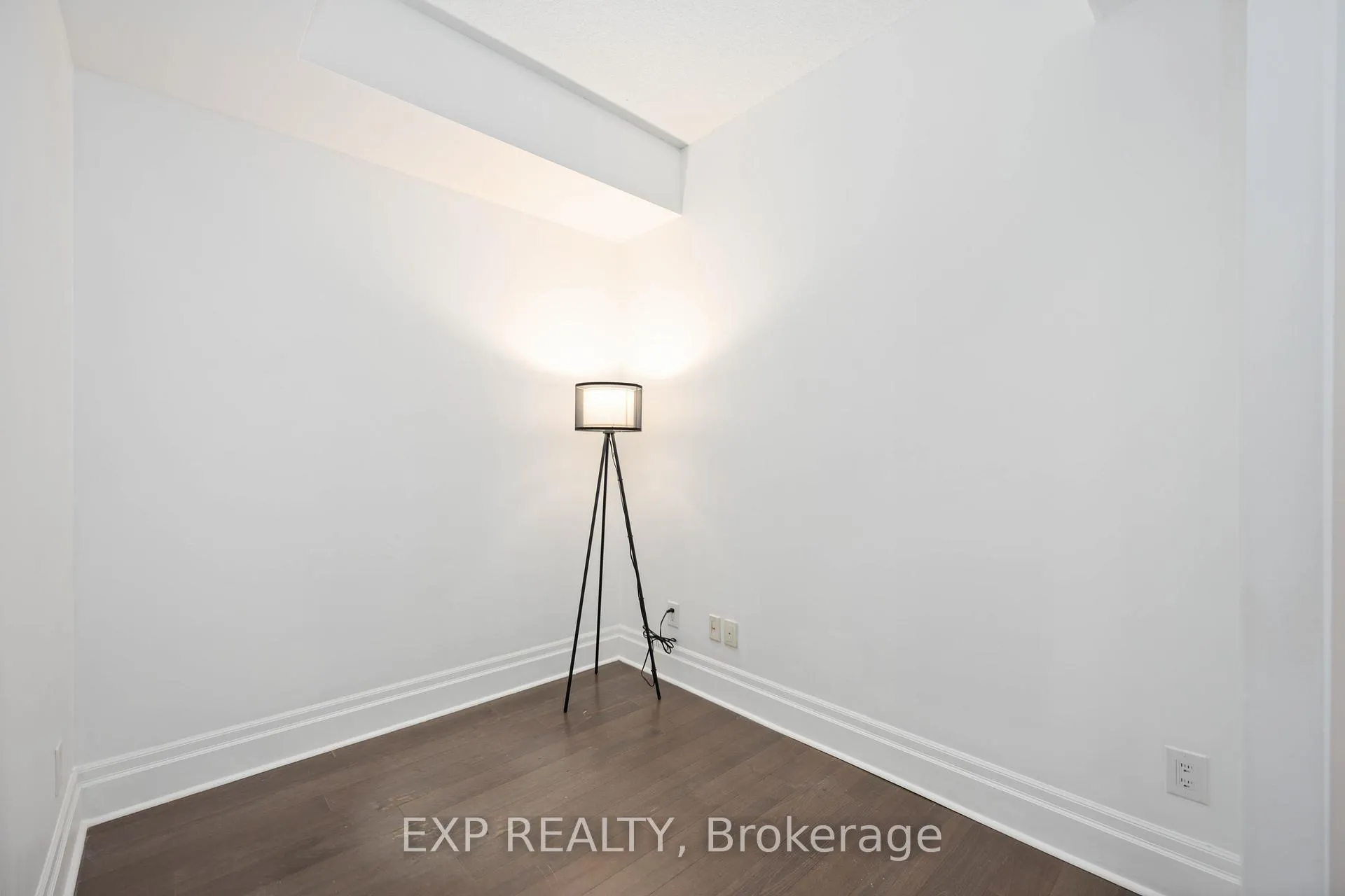 Photo 18 of Unit 616, 131 Upper Duke Crescent, Markham, Unionville — HOMEH
