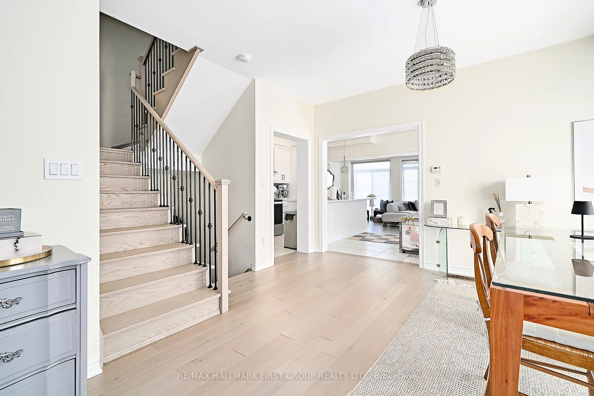 Photo 10 of 196 Closson Drive, Whitby, Rural Whitby — HOMEH