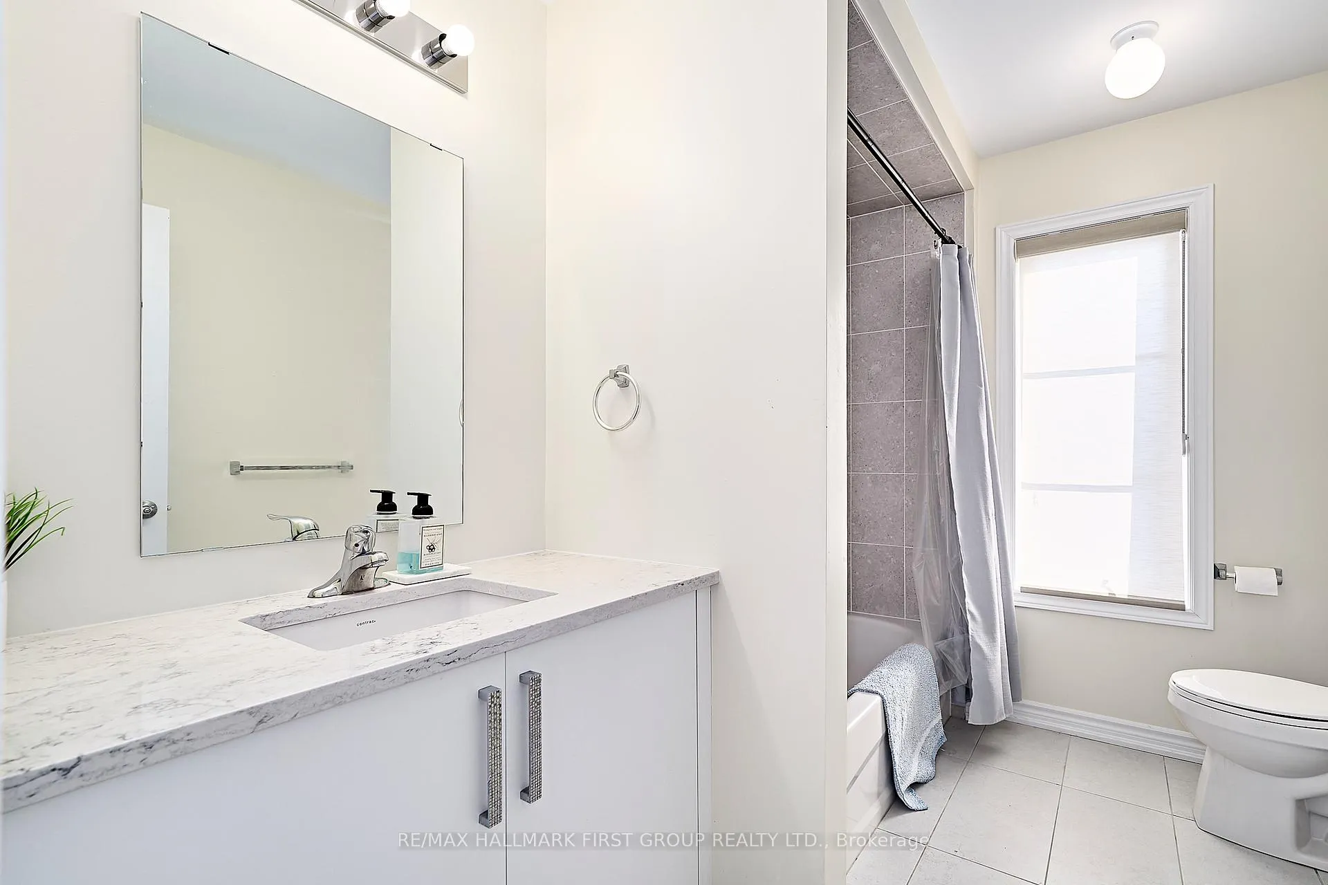Photo 35 of 196 Closson Drive, Whitby, Rural Whitby — HOMEH