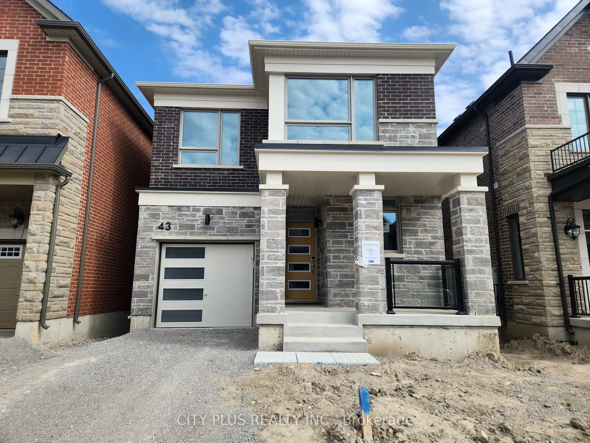 Photo 1 of 43 Spring Oak Crescent, Markham, Victoria Square — HOMEH
