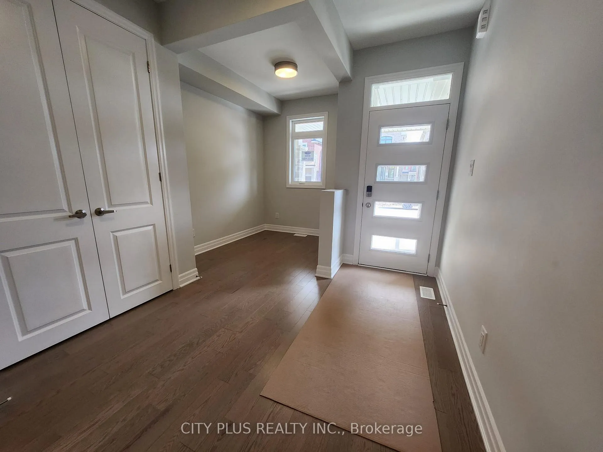 Photo 3 of 43 Spring Oak Crescent, Markham, Victoria Square — HOMEH