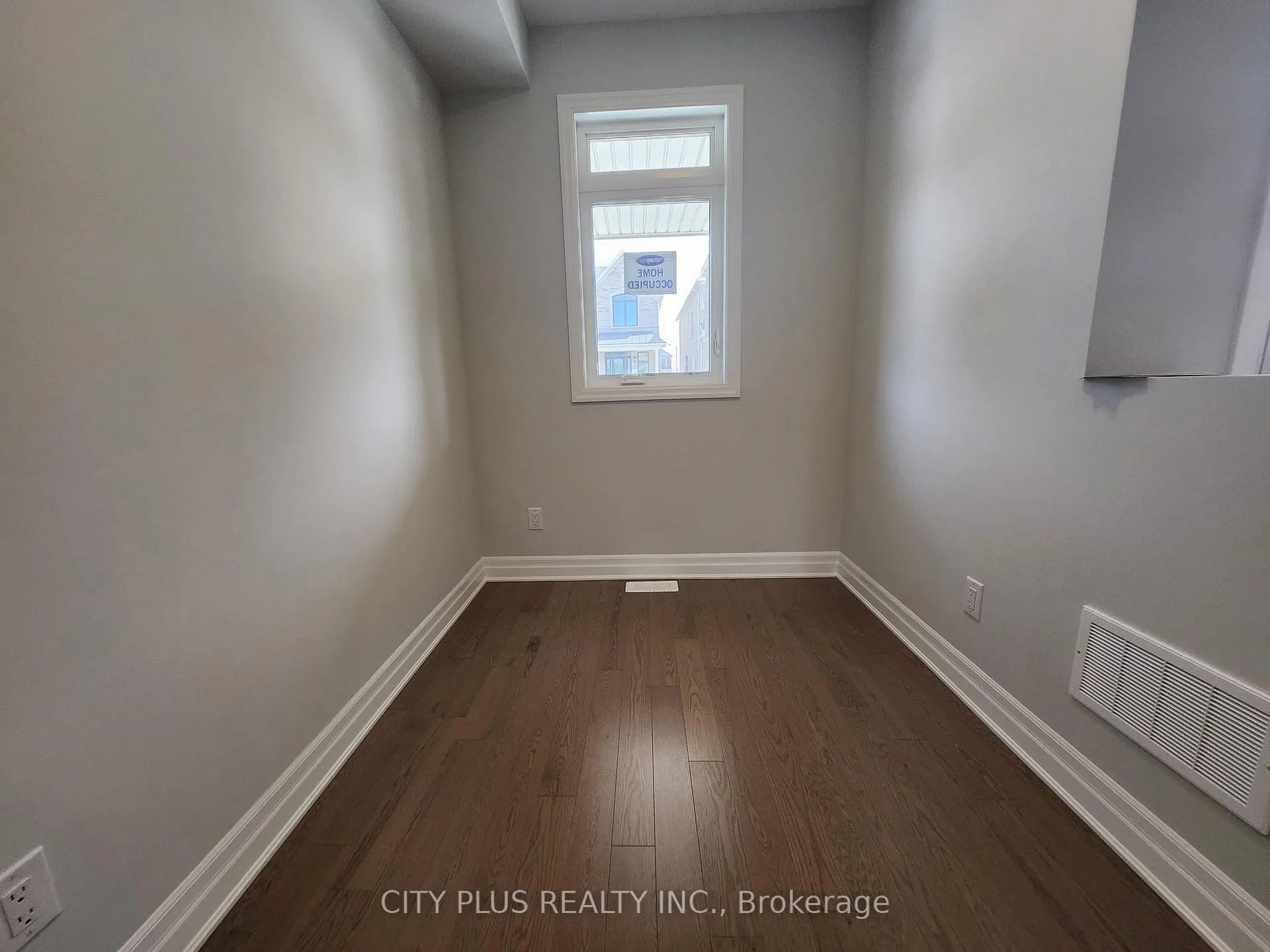 Photo 4 of 43 Spring Oak Crescent, Markham, Victoria Square — HOMEH