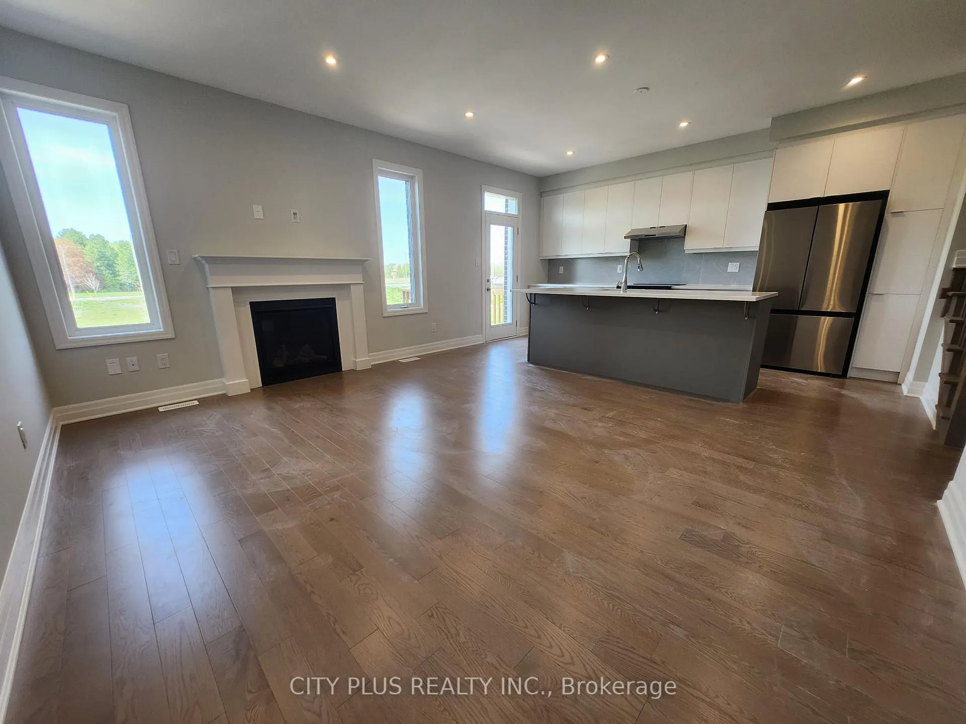 Photo 7 of 43 Spring Oak Crescent, Markham, Victoria Square — HOMEH