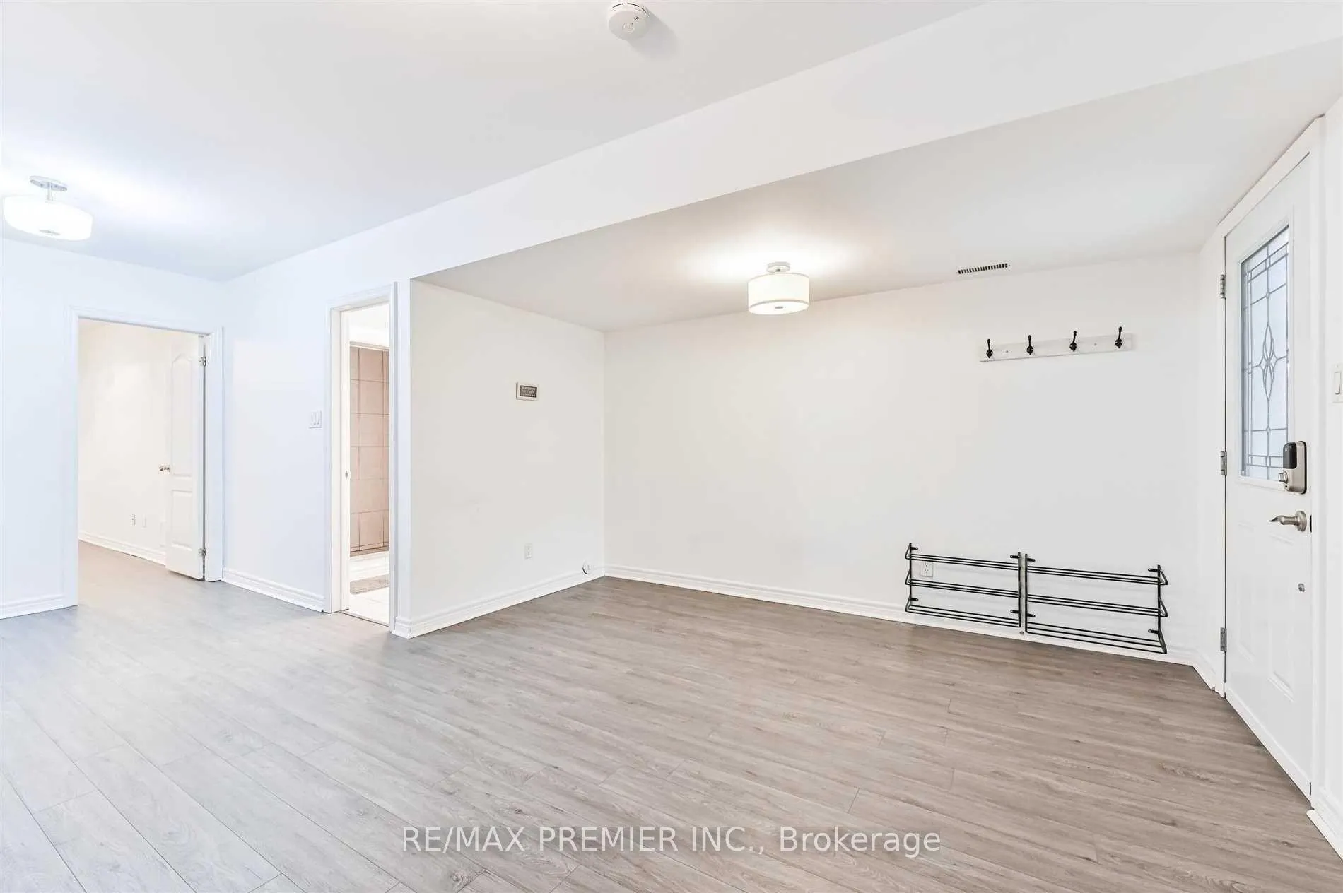 Photo 3 of Unit Lower, 1967 Dundas Street E, Toronto, The Beaches — HOMEH