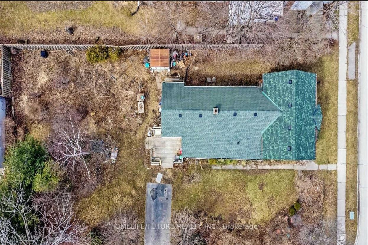 Photo 11 of 108 Duke Street, Clarington, Bowmanville — HOMEH