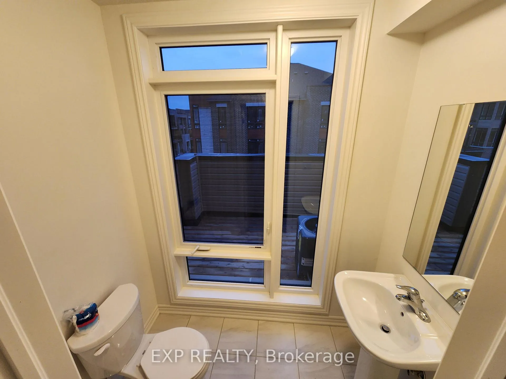Photo 4 of 535 Danks Ridge Drive, Ajax, South East — HOMEH