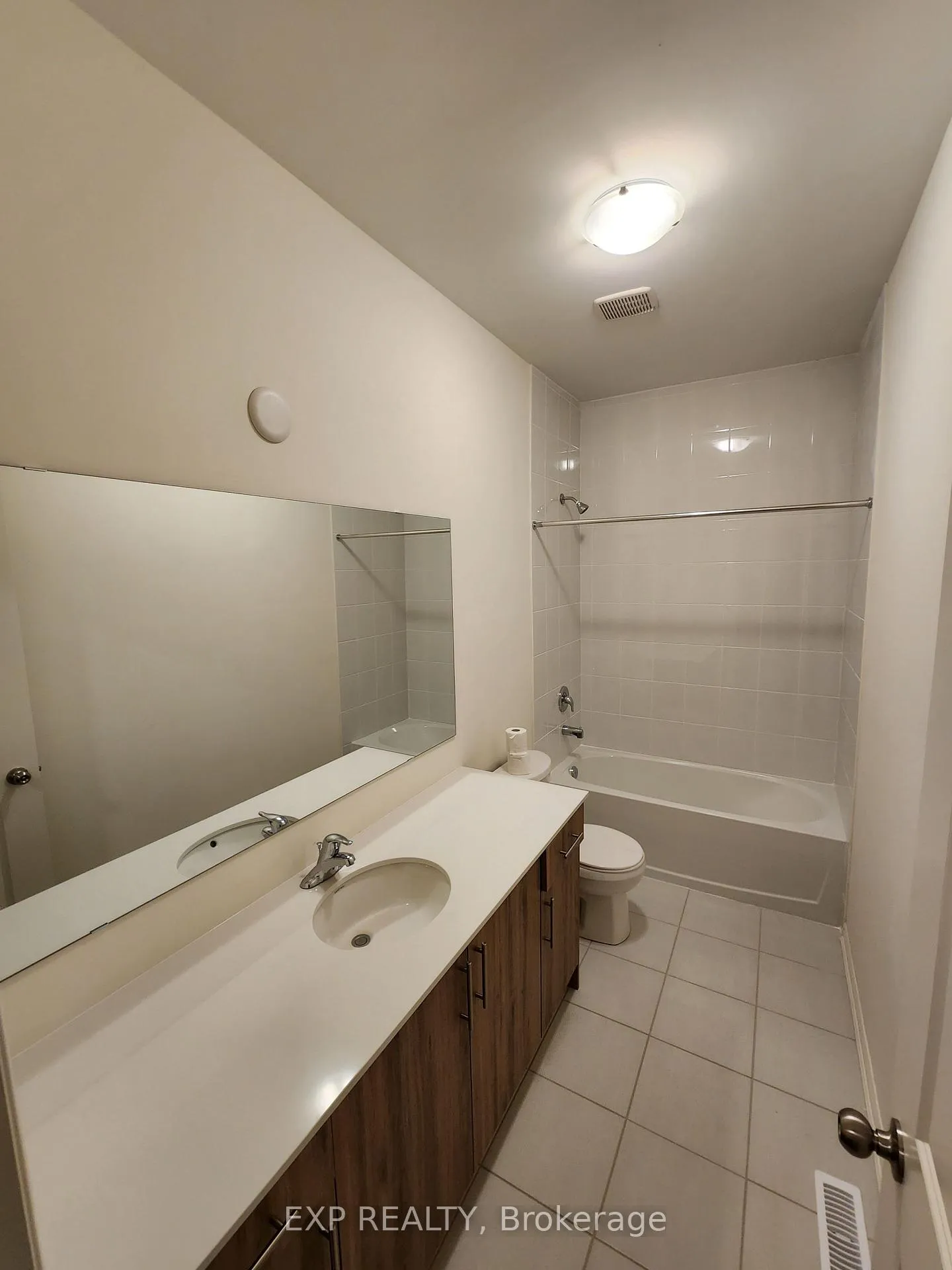 Photo 9 of 535 Danks Ridge Drive, Ajax, South East — HOMEH