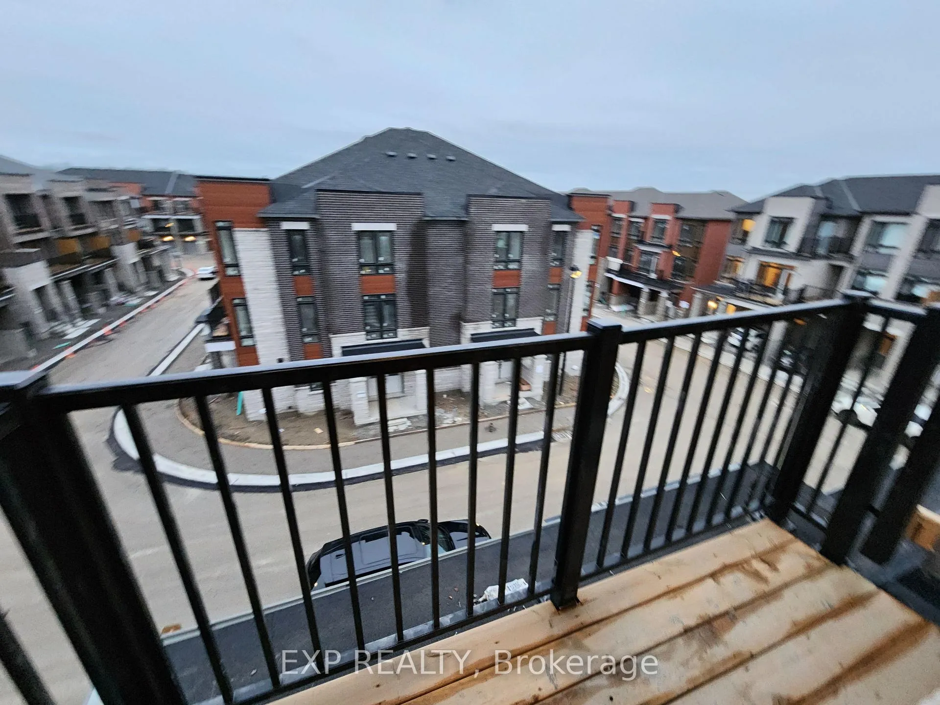 Photo 11 of 535 Danks Ridge Drive, Ajax, South East — HOMEH