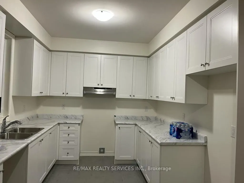 Photo 2 of 59 Stewardship Drive S, Brampton, Northwest Brampton — HOMEH