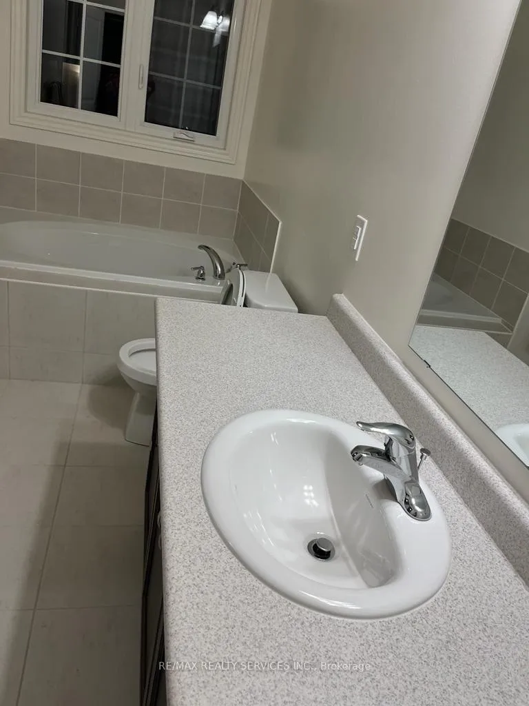 Photo 6 of 59 Stewardship Drive S, Brampton, Northwest Brampton — HOMEH