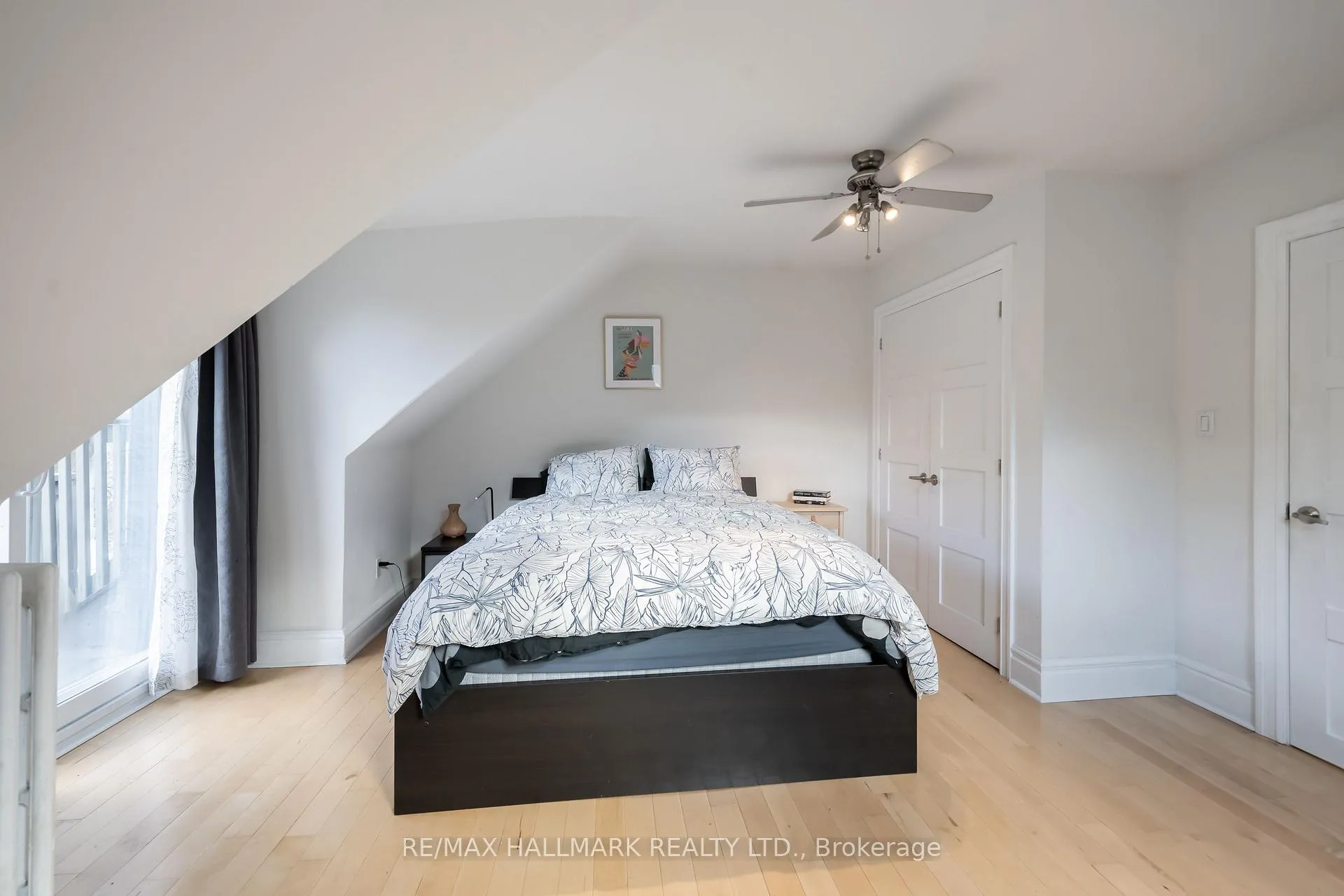 Photo 4 of Unit 3/F, 524 Markham Street, Toronto, Palmerston-Little Italy — HOMEH