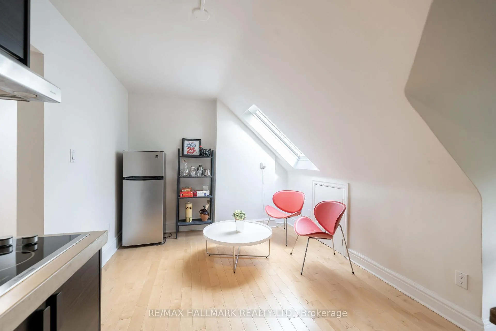 Photo 8 of Unit 3/F, 524 Markham Street, Toronto, Palmerston-Little Italy — HOMEH