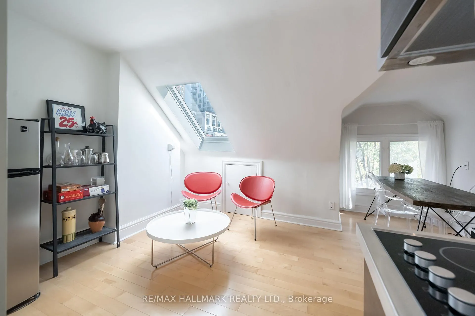Photo 10 of Unit 3/F, 524 Markham Street, Toronto, Palmerston-Little Italy — HOMEH