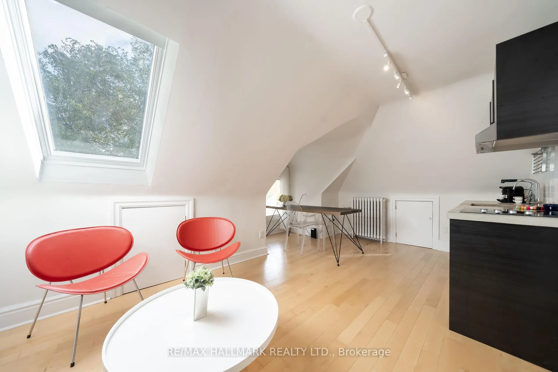 Photo 12 of Unit 3/F, 524 Markham Street, Toronto, Palmerston-Little Italy — HOMEH